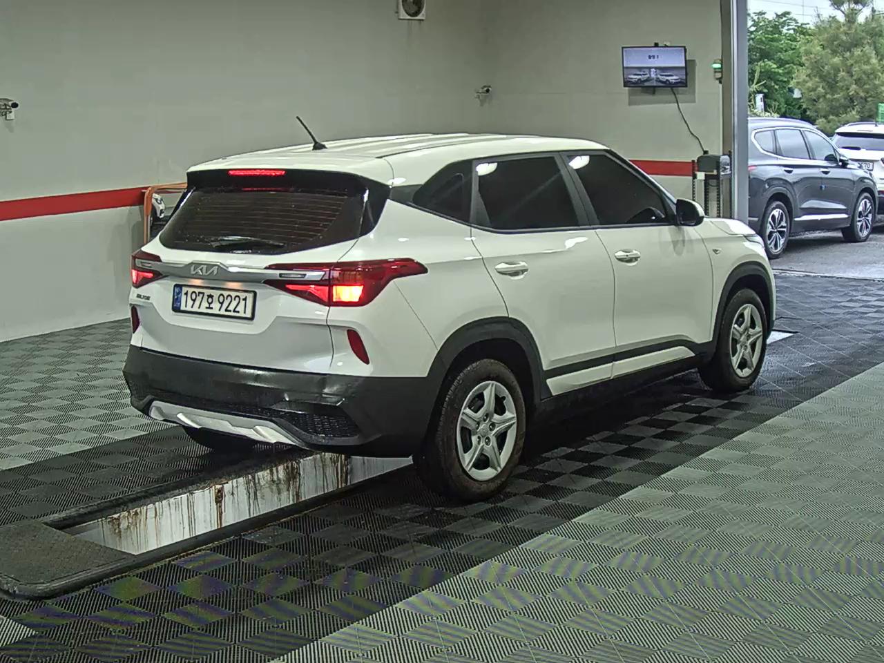 2023 - kia seltos