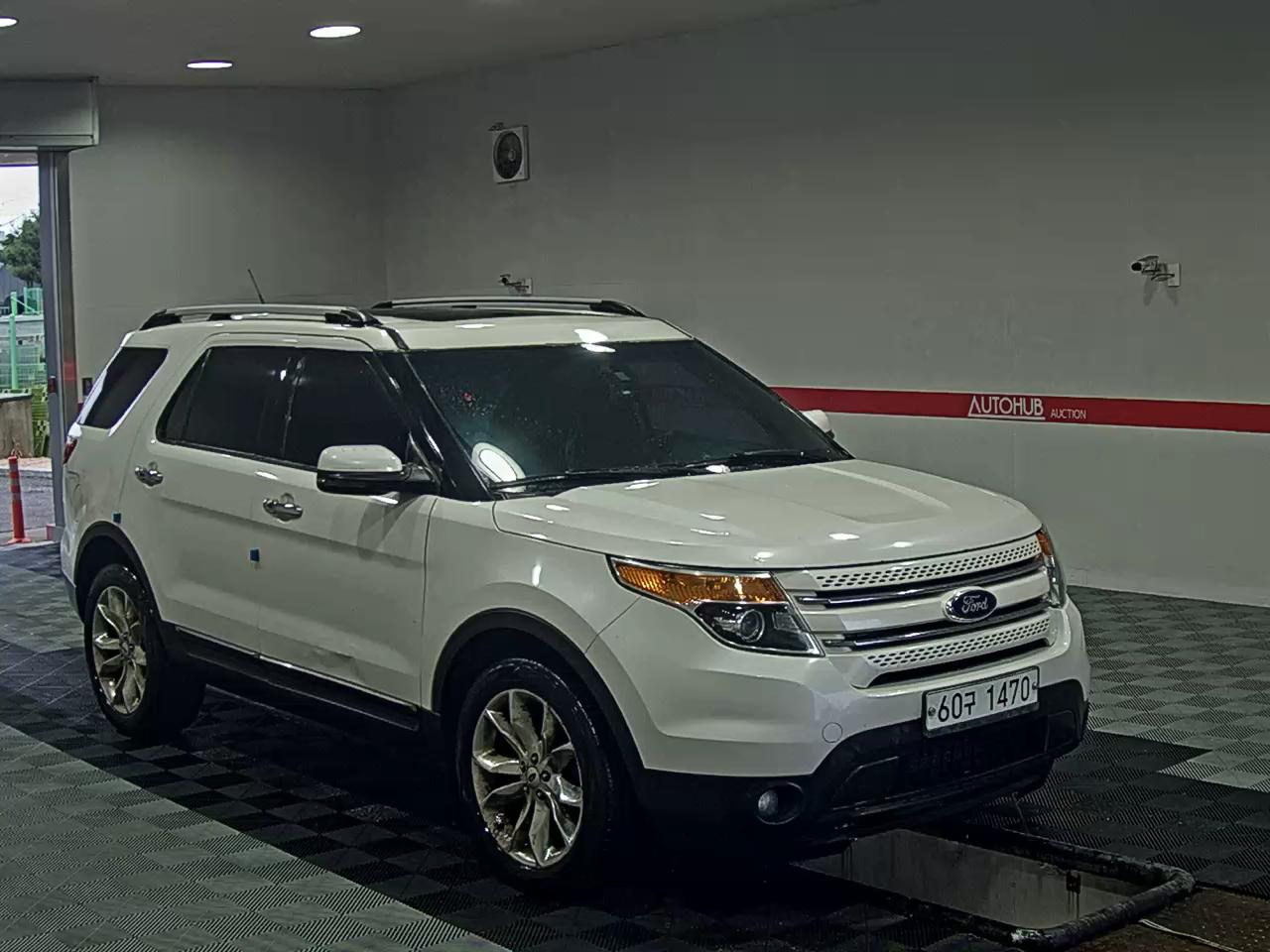 2013 - ford explorer