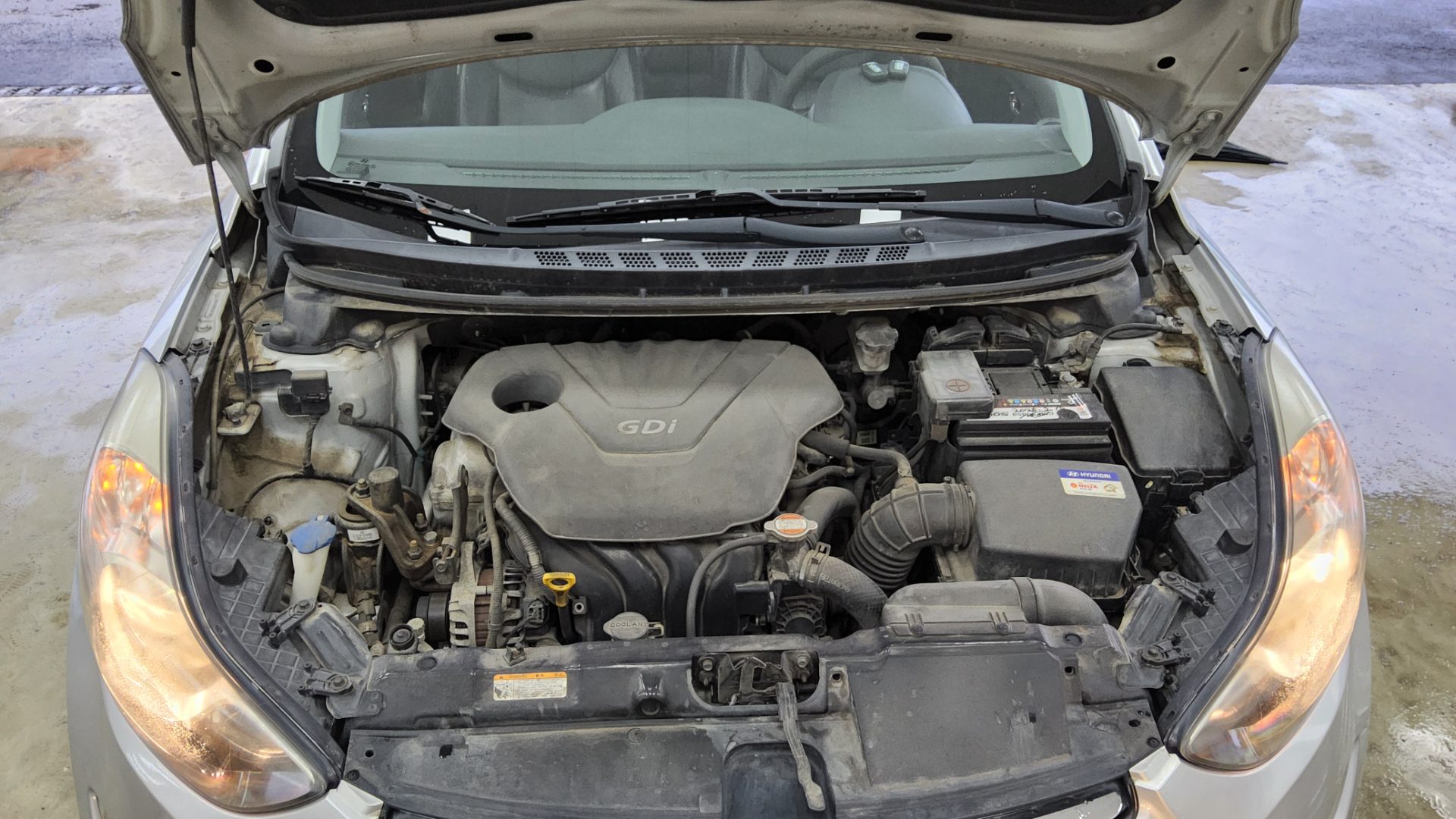 2011 - hyundai avante