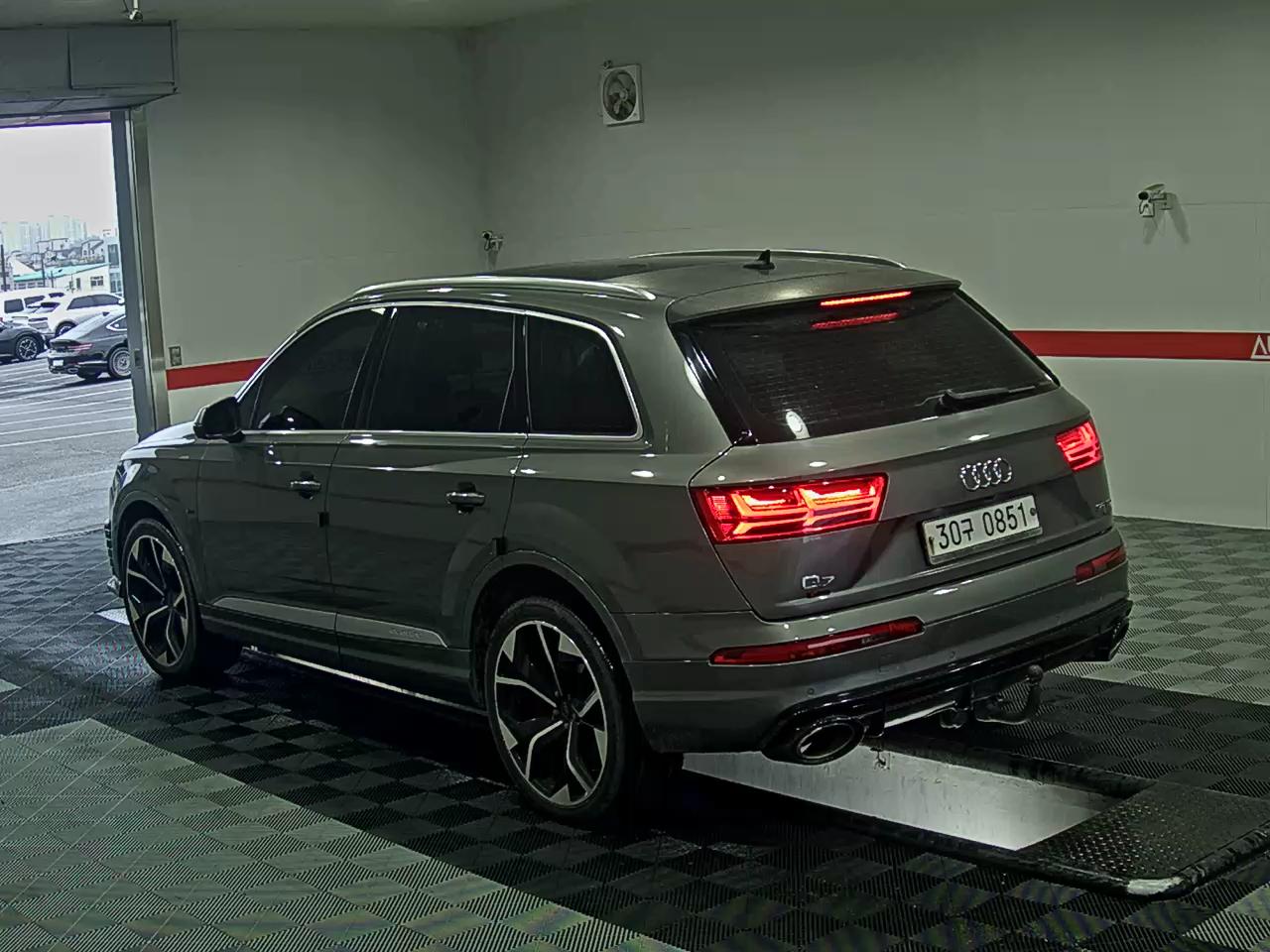 2016 - audi q7