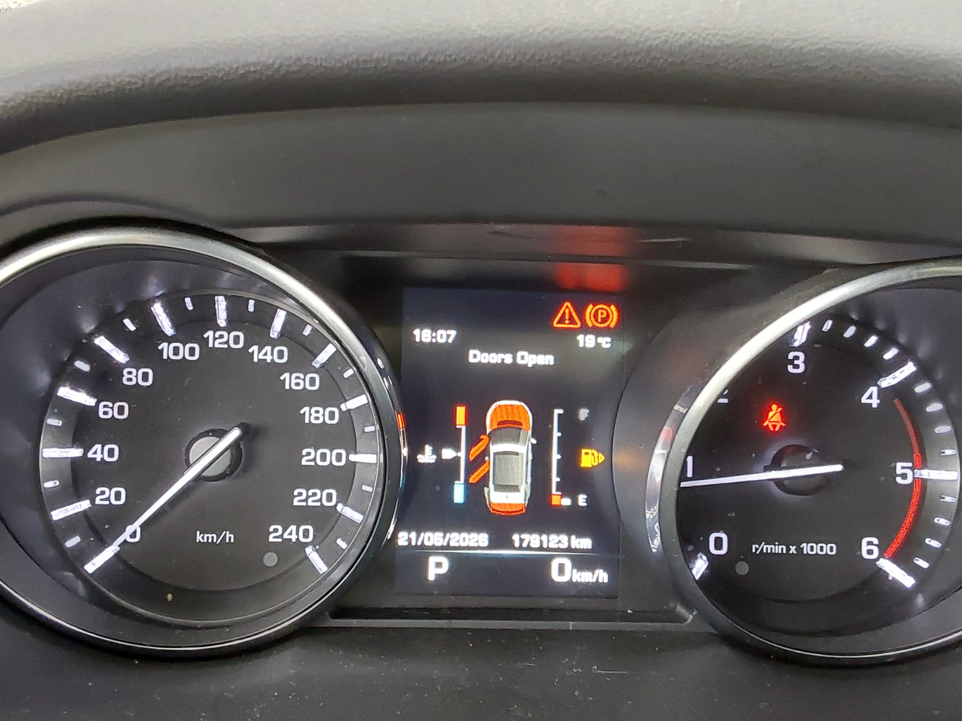 2015 - land rover discovery