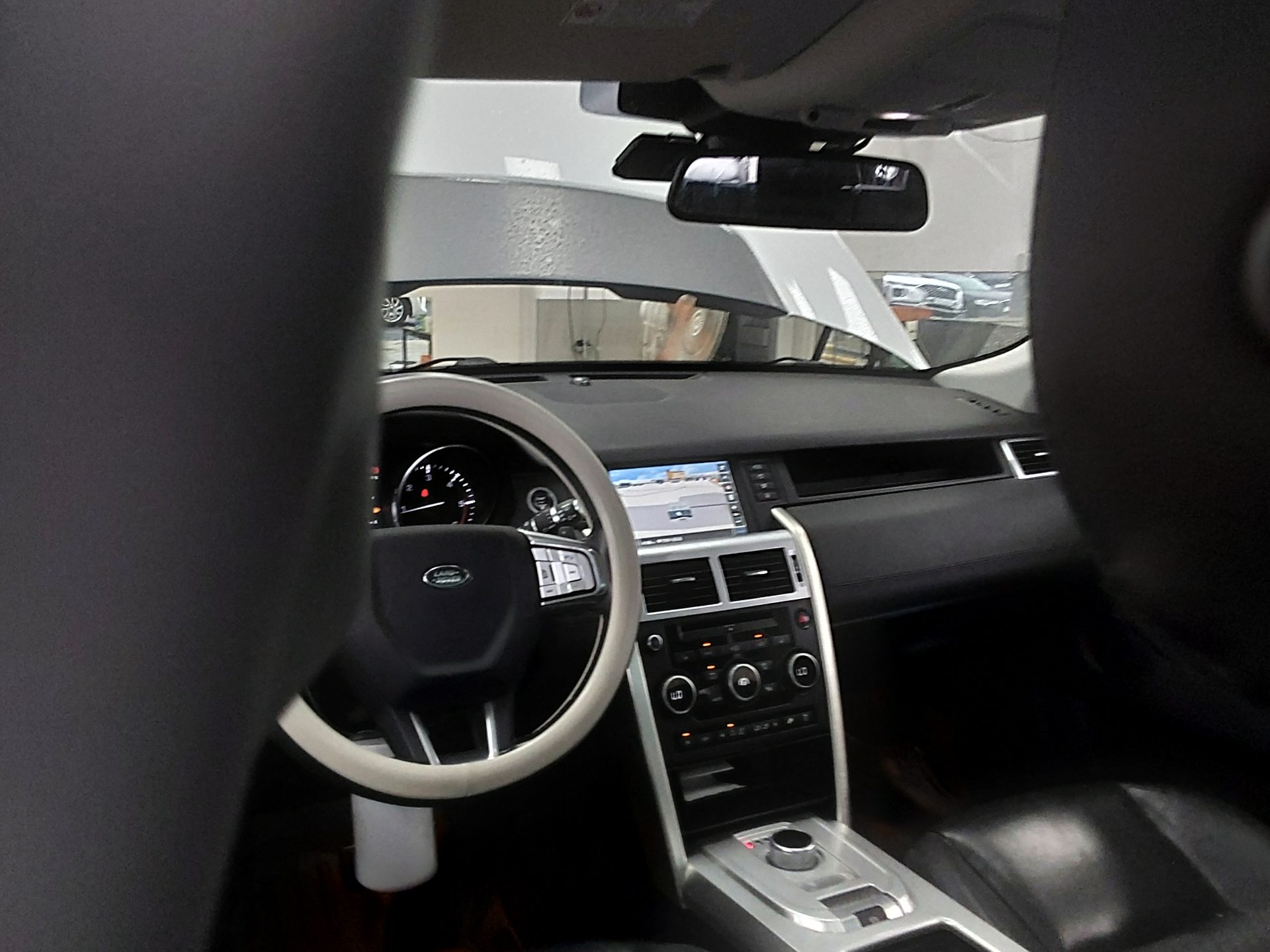 2015 - land rover discovery