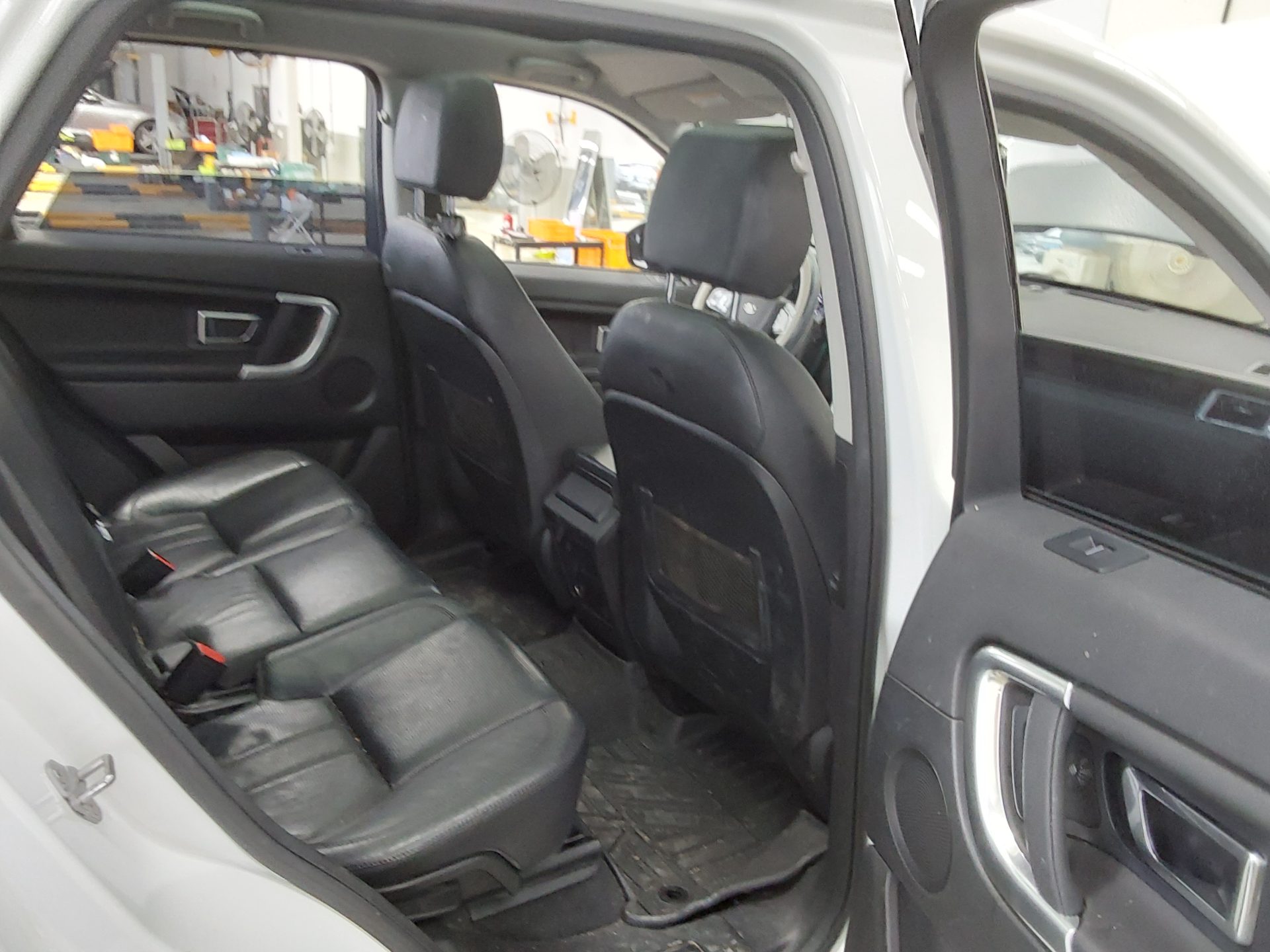 2015 - land rover discovery