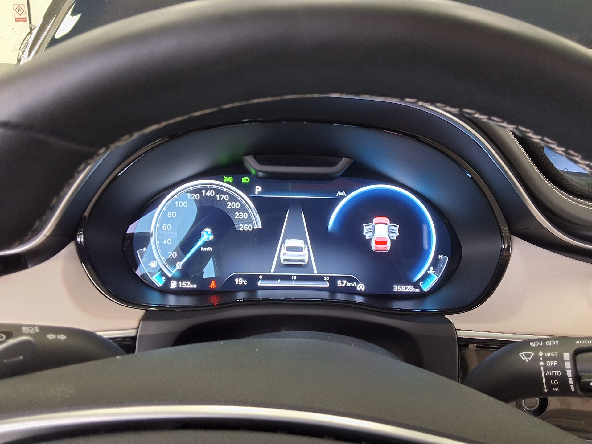 2022 - genesis gv70