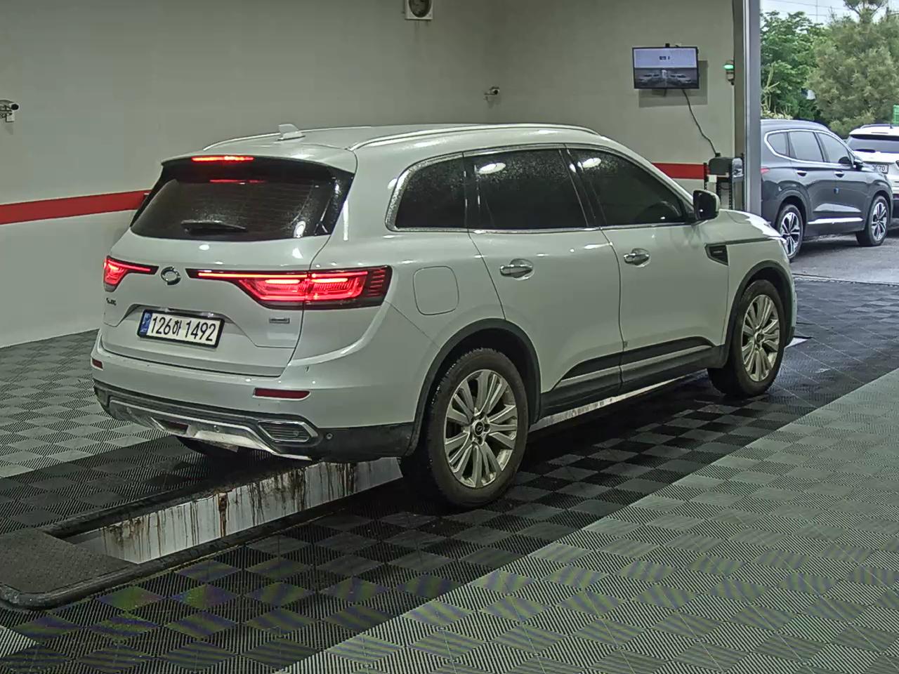 2021 - renault qm6