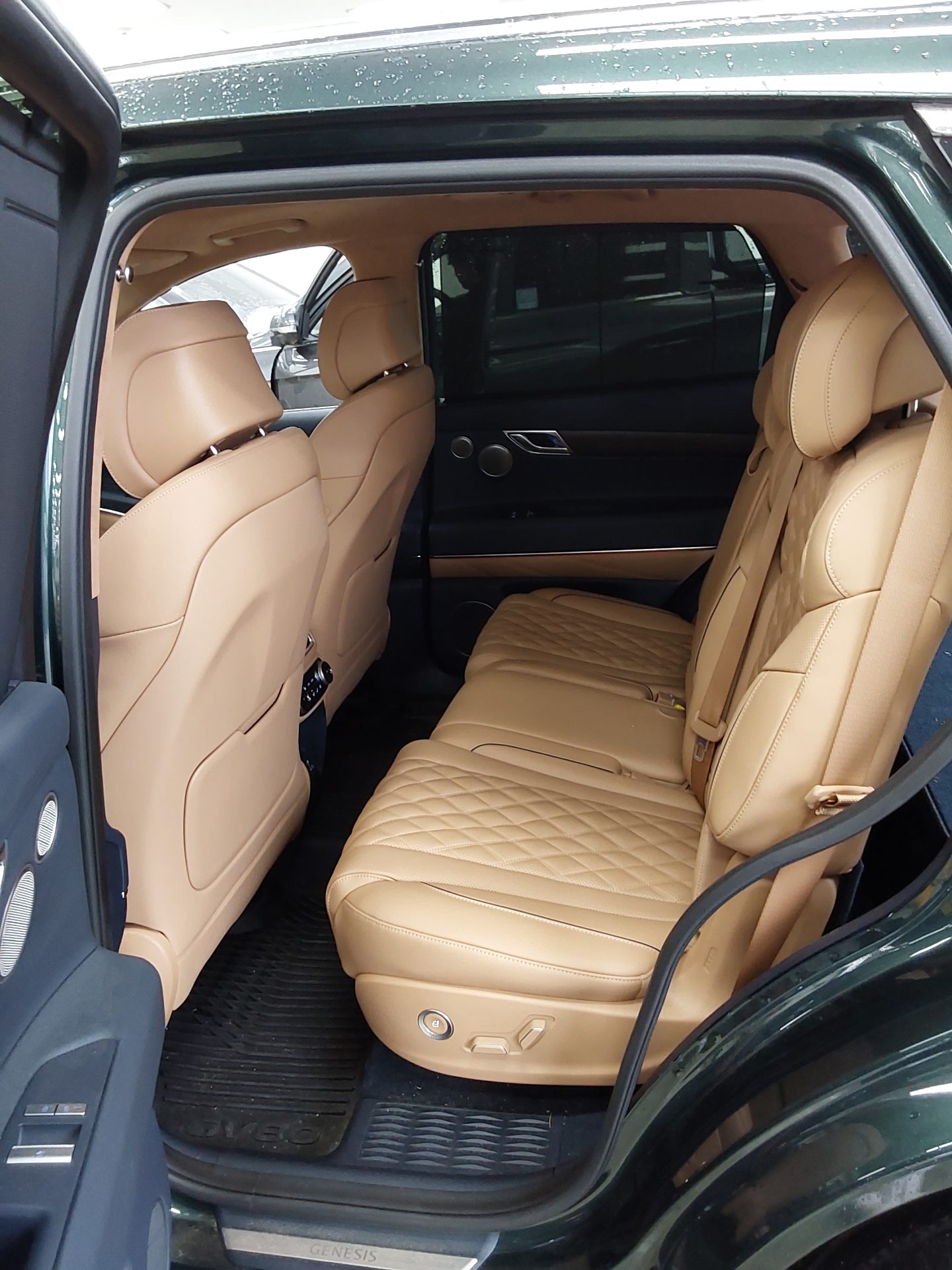 2023 - genesis gv80