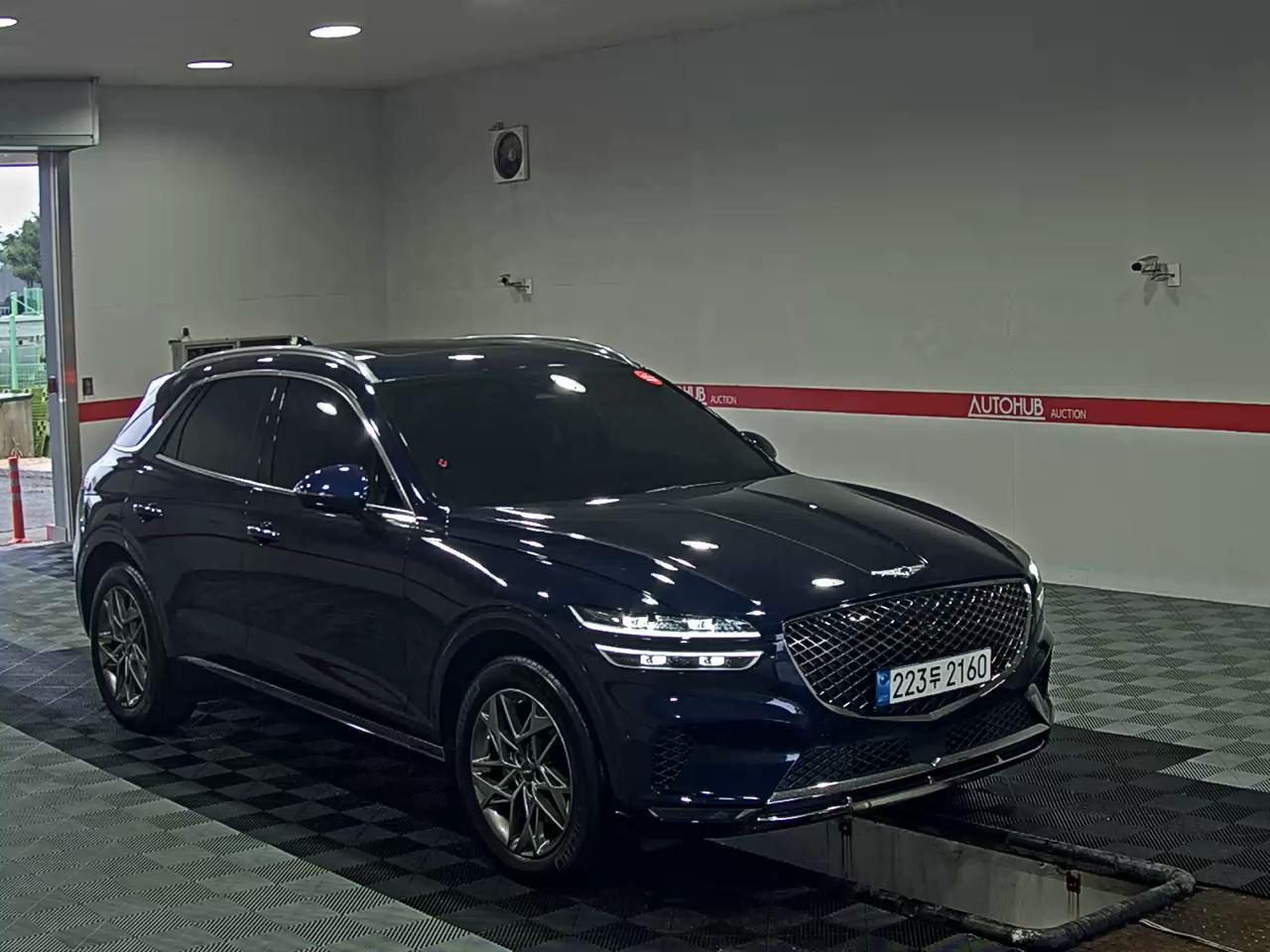 2022 - genesis gv70
