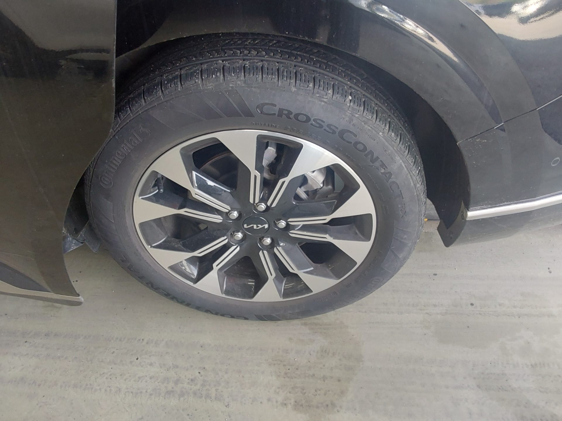 2023 - kia carnival