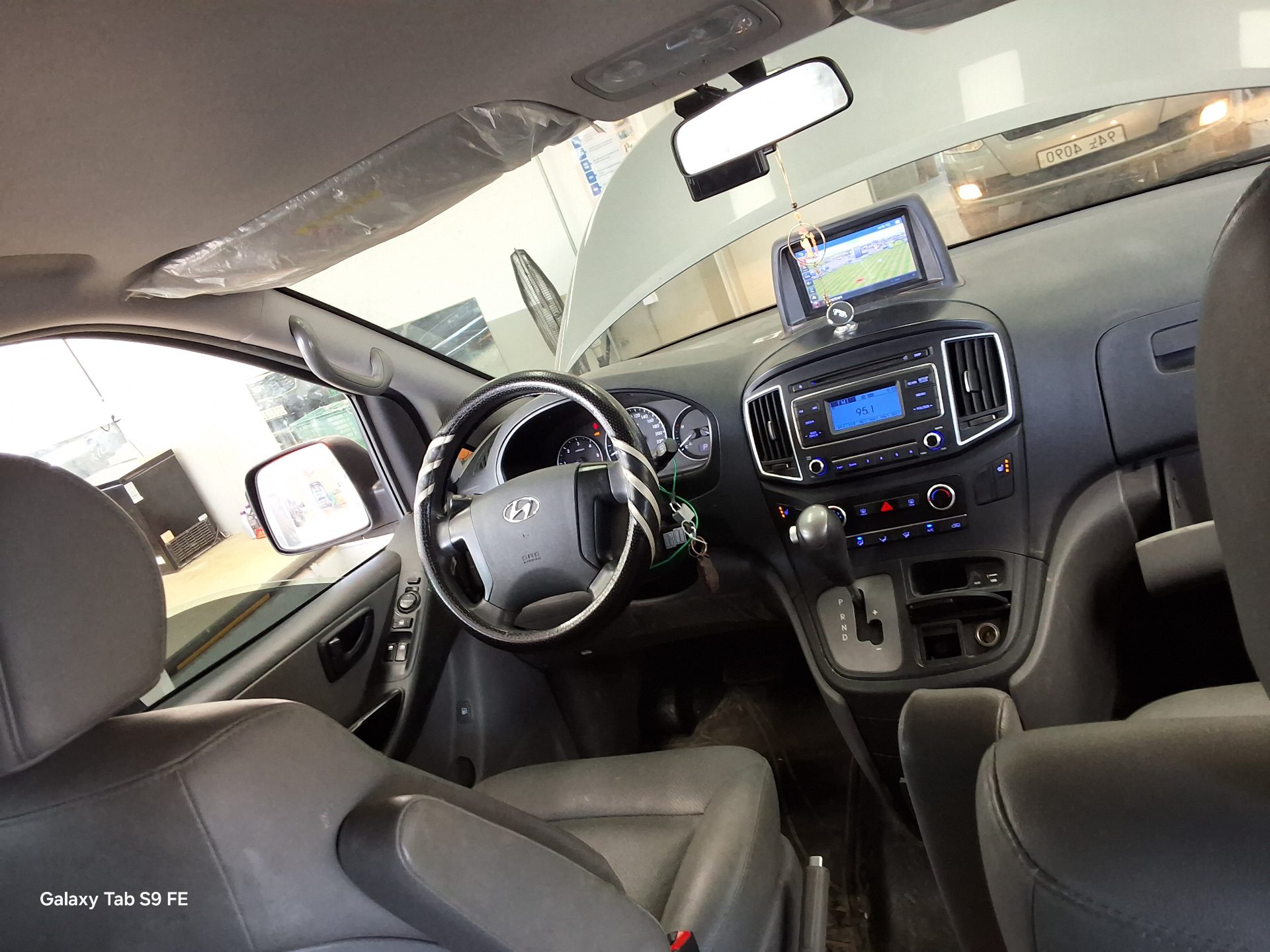 2018 - hyundai grand starex