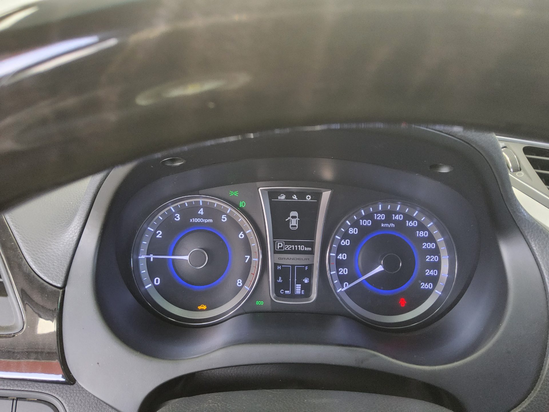 2016 - hyundai grandeur