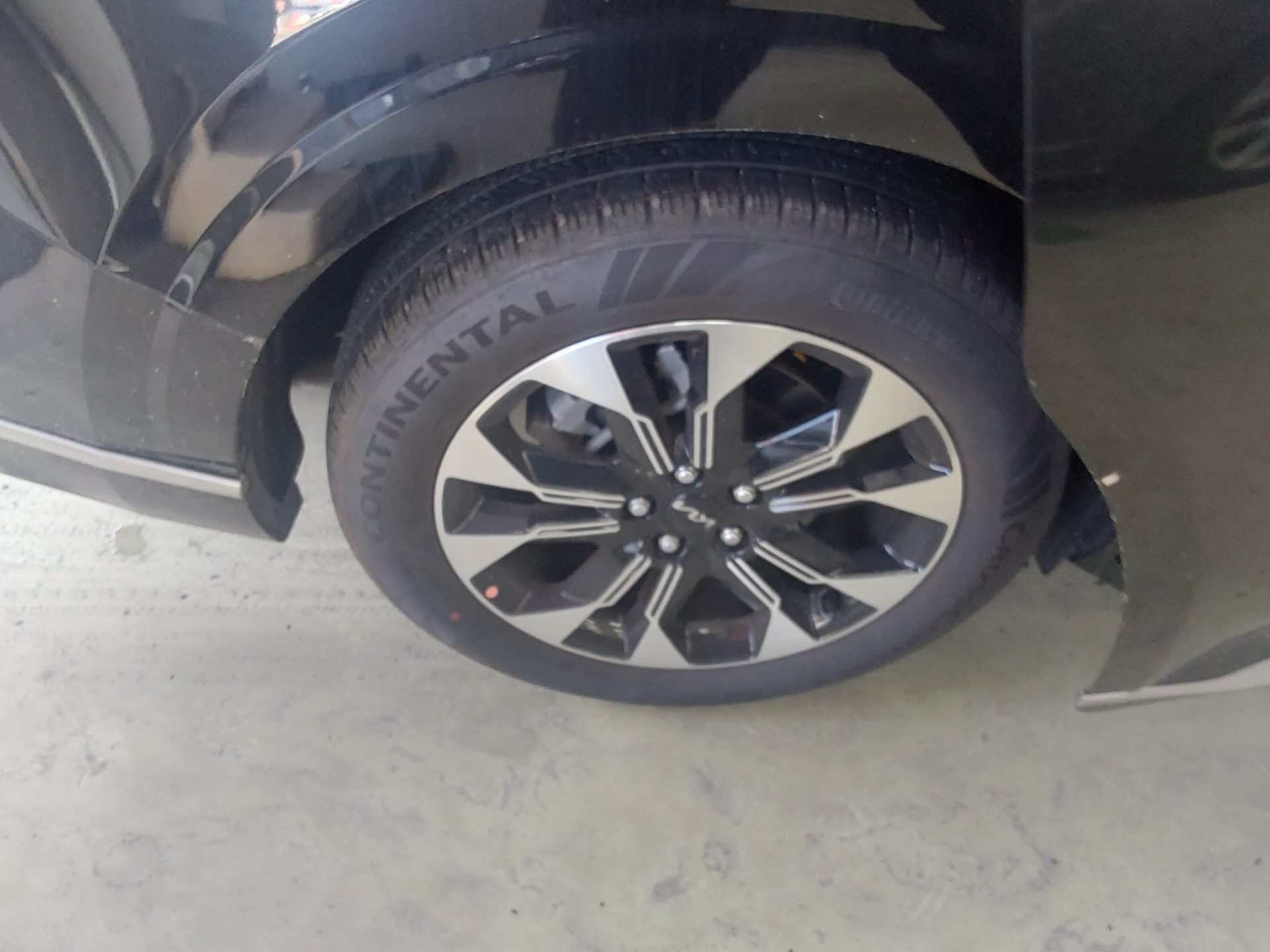 2023 - kia carnival
