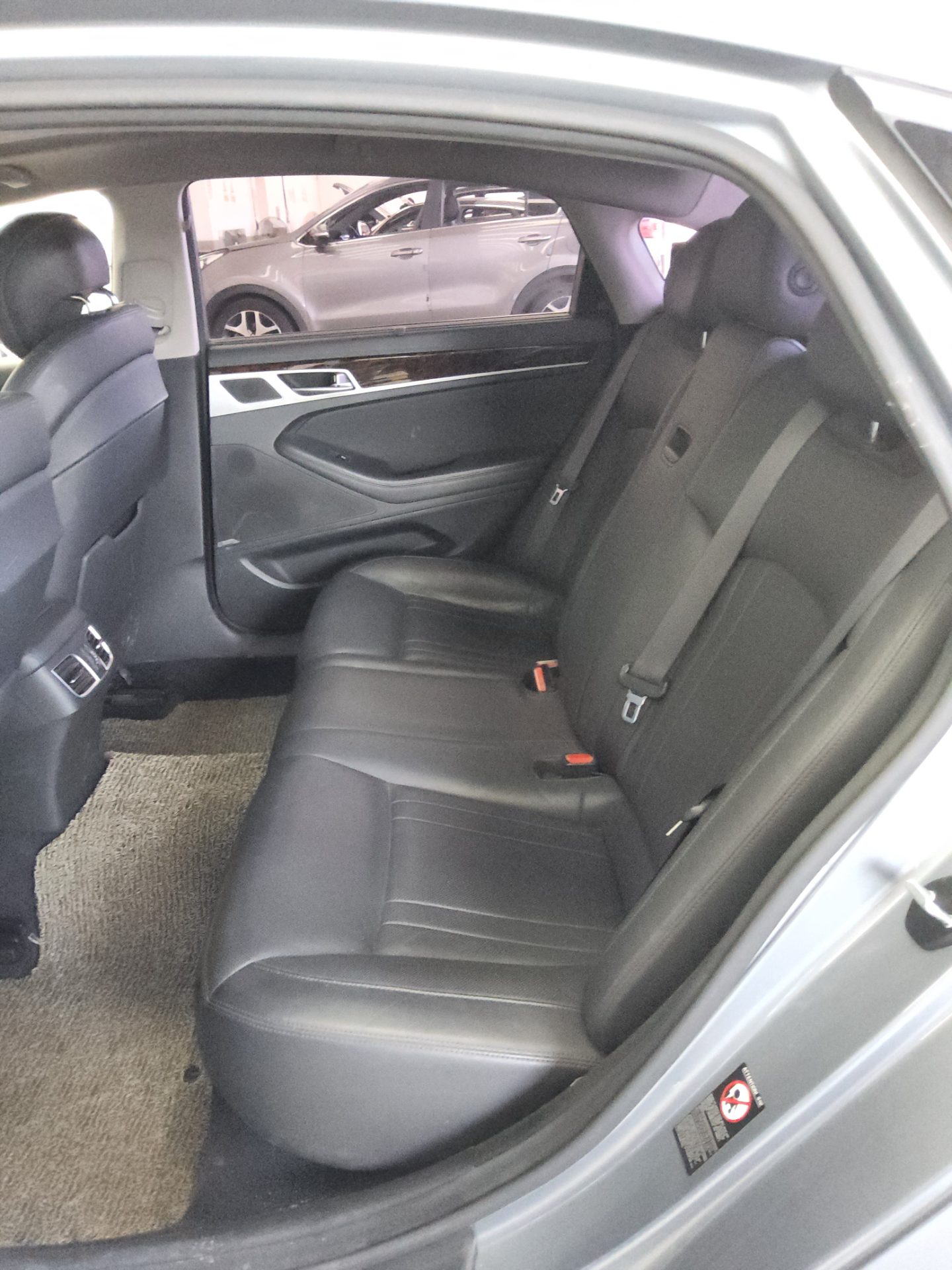 2016 - hyundai g330
