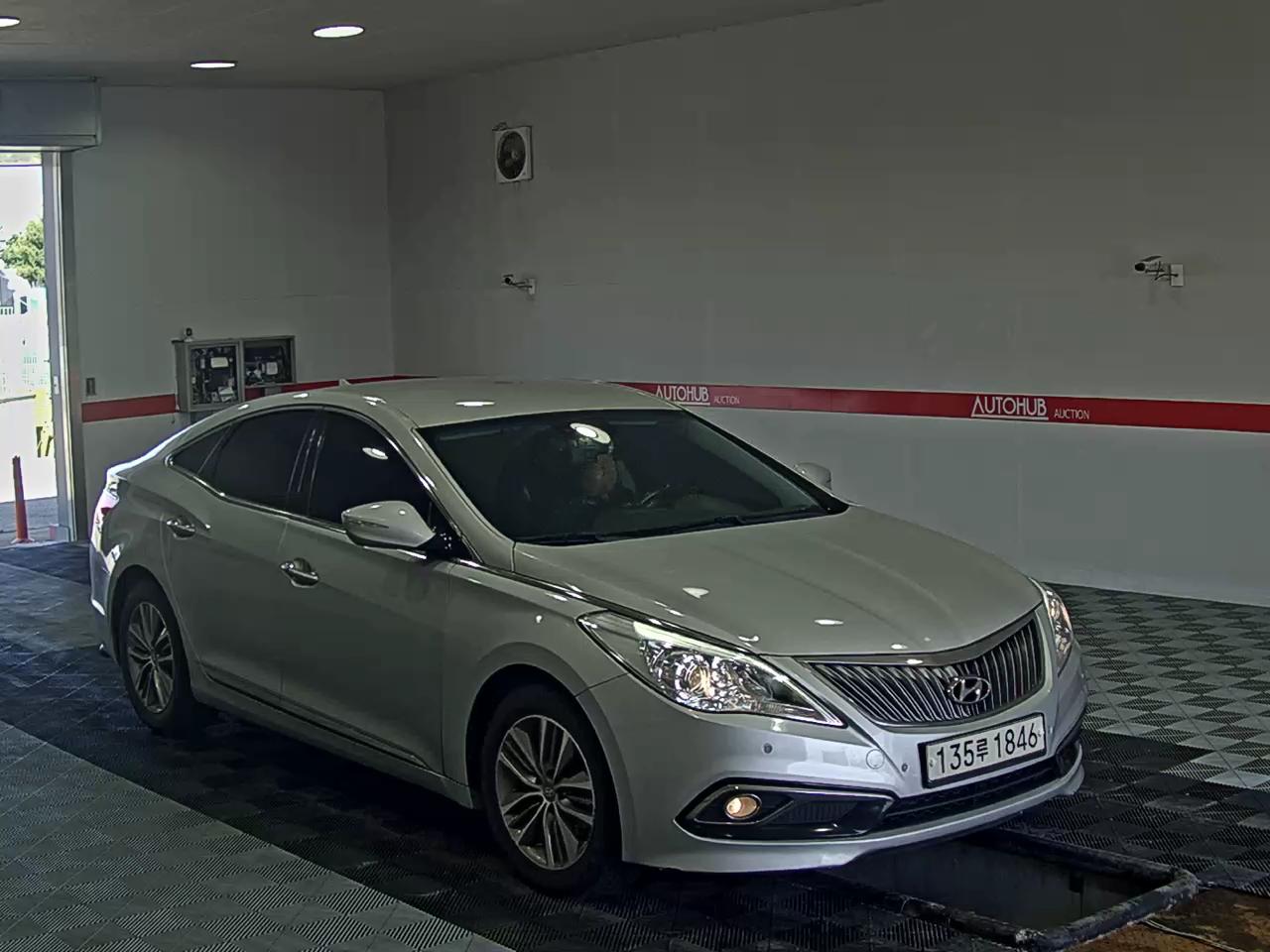 2016 - hyundai grandeur