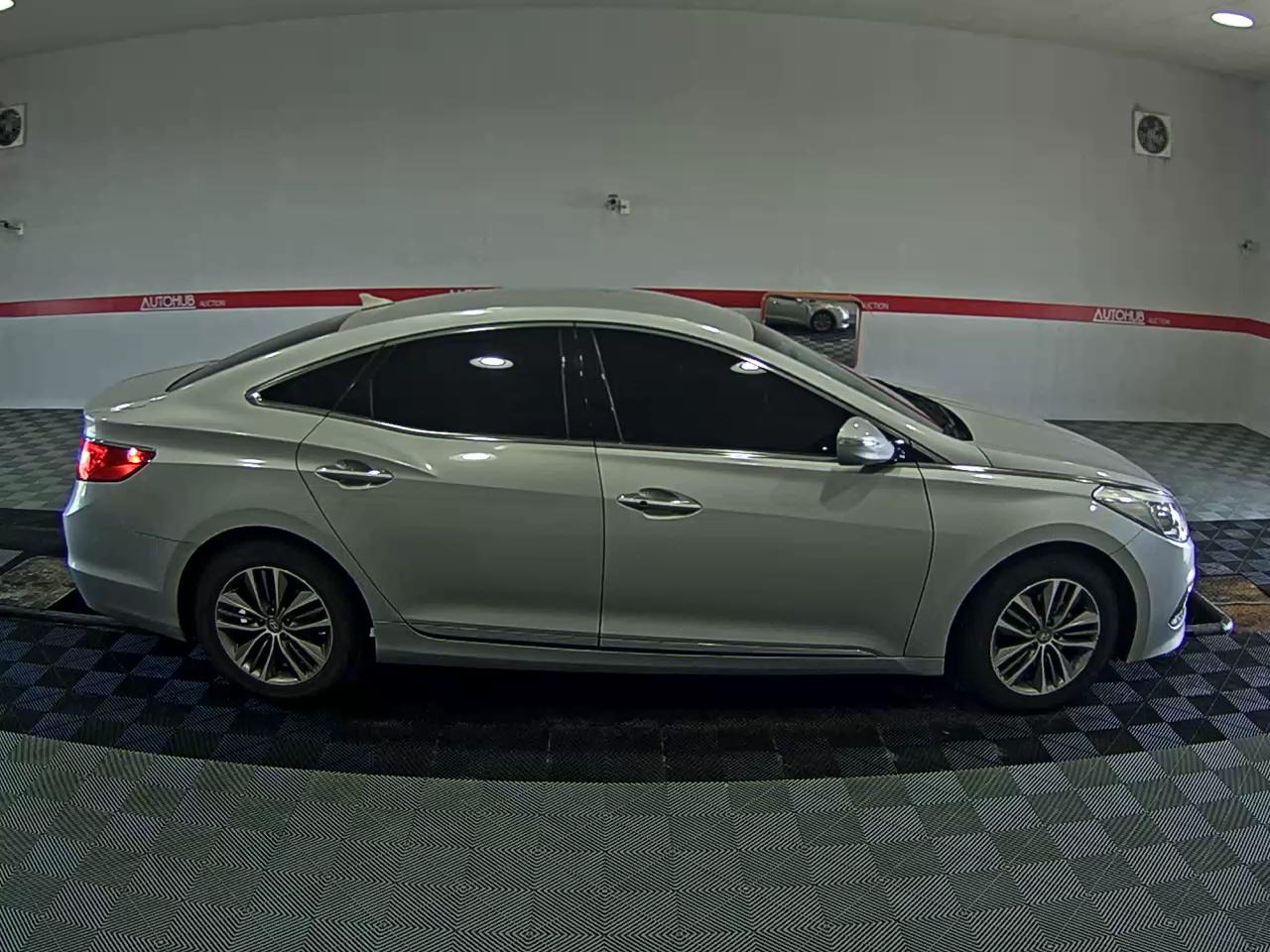 2016 - hyundai grandeur