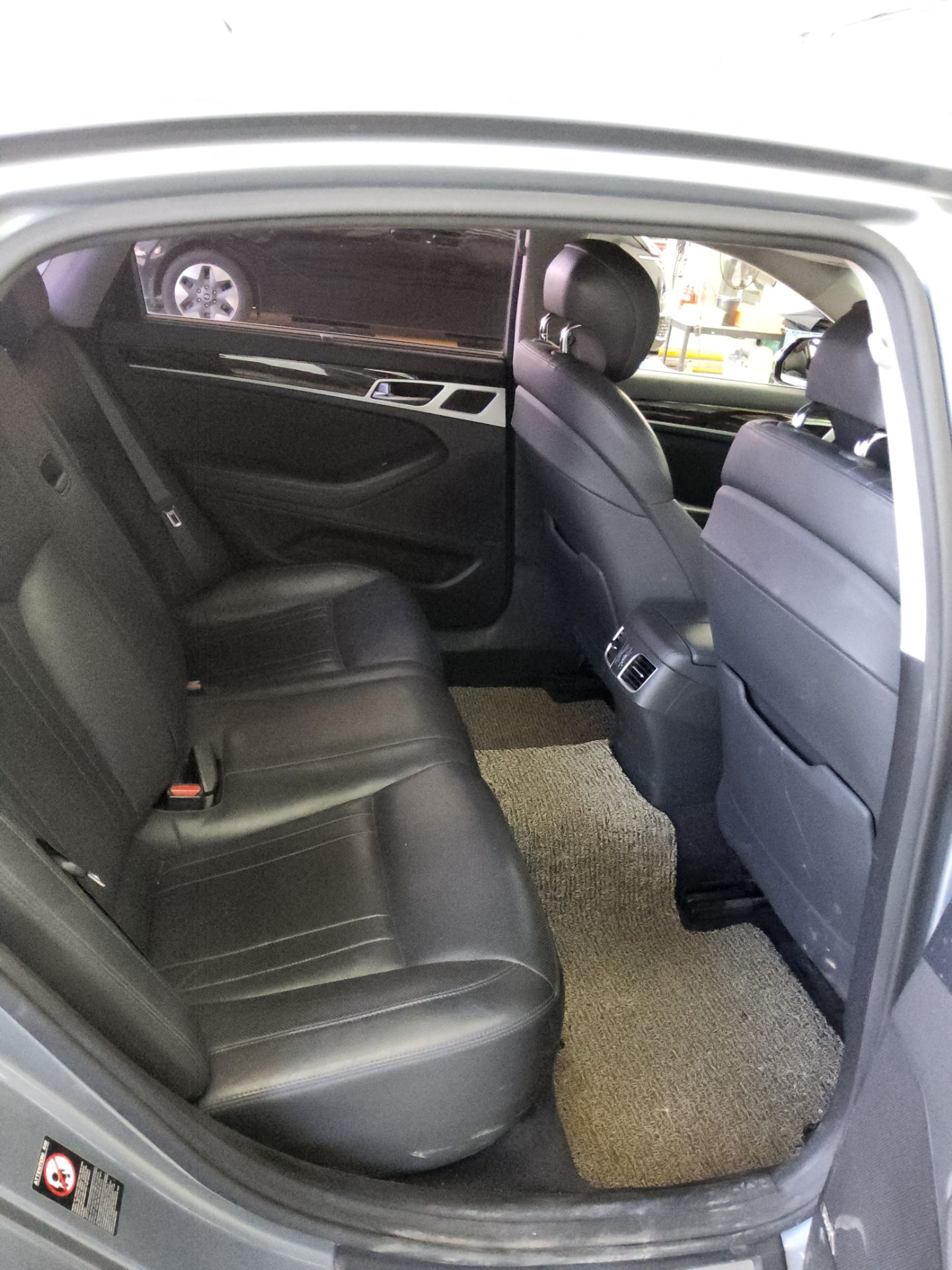 2016 - hyundai g330