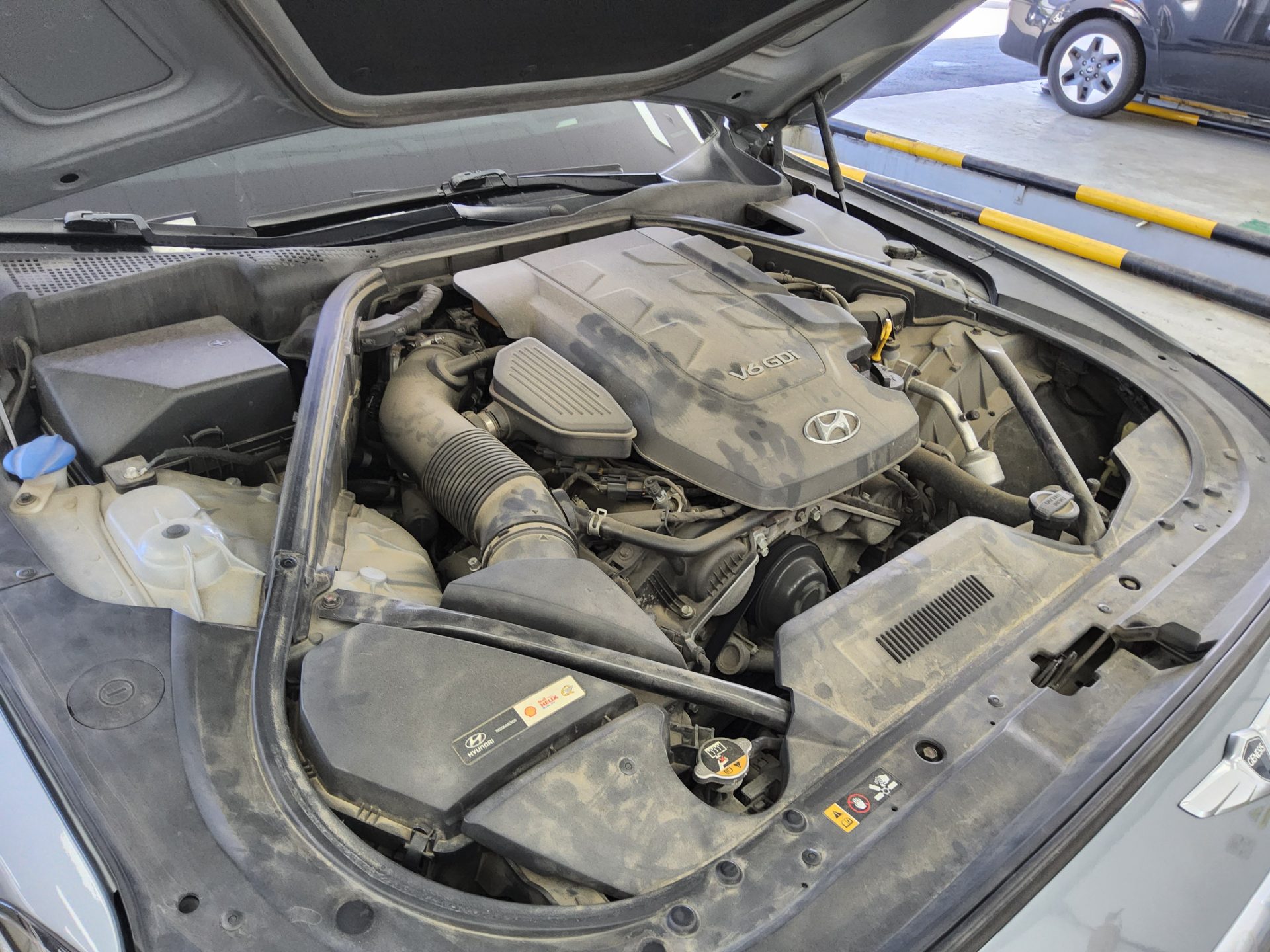 2016 - hyundai g330