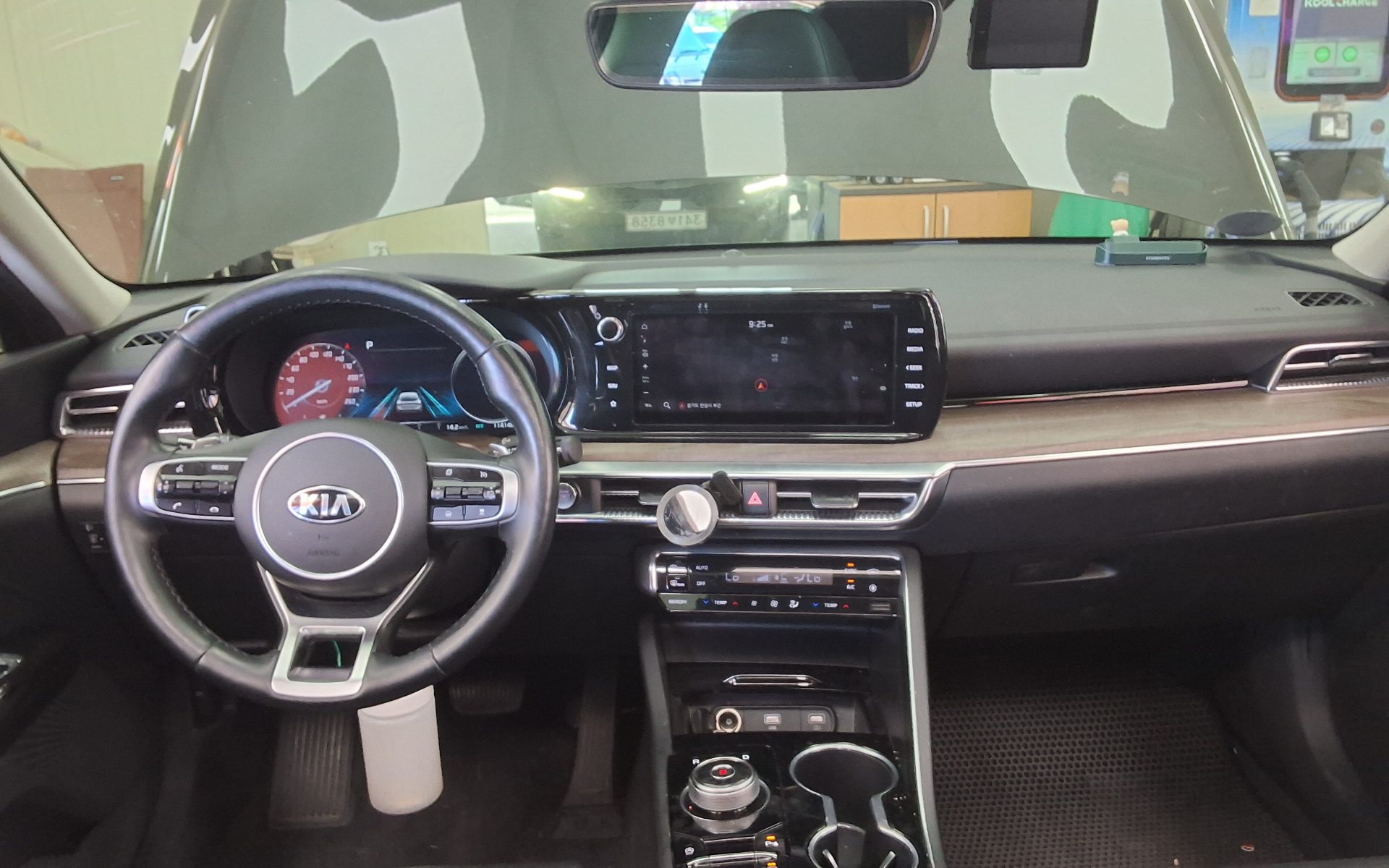 2021 - kia k5