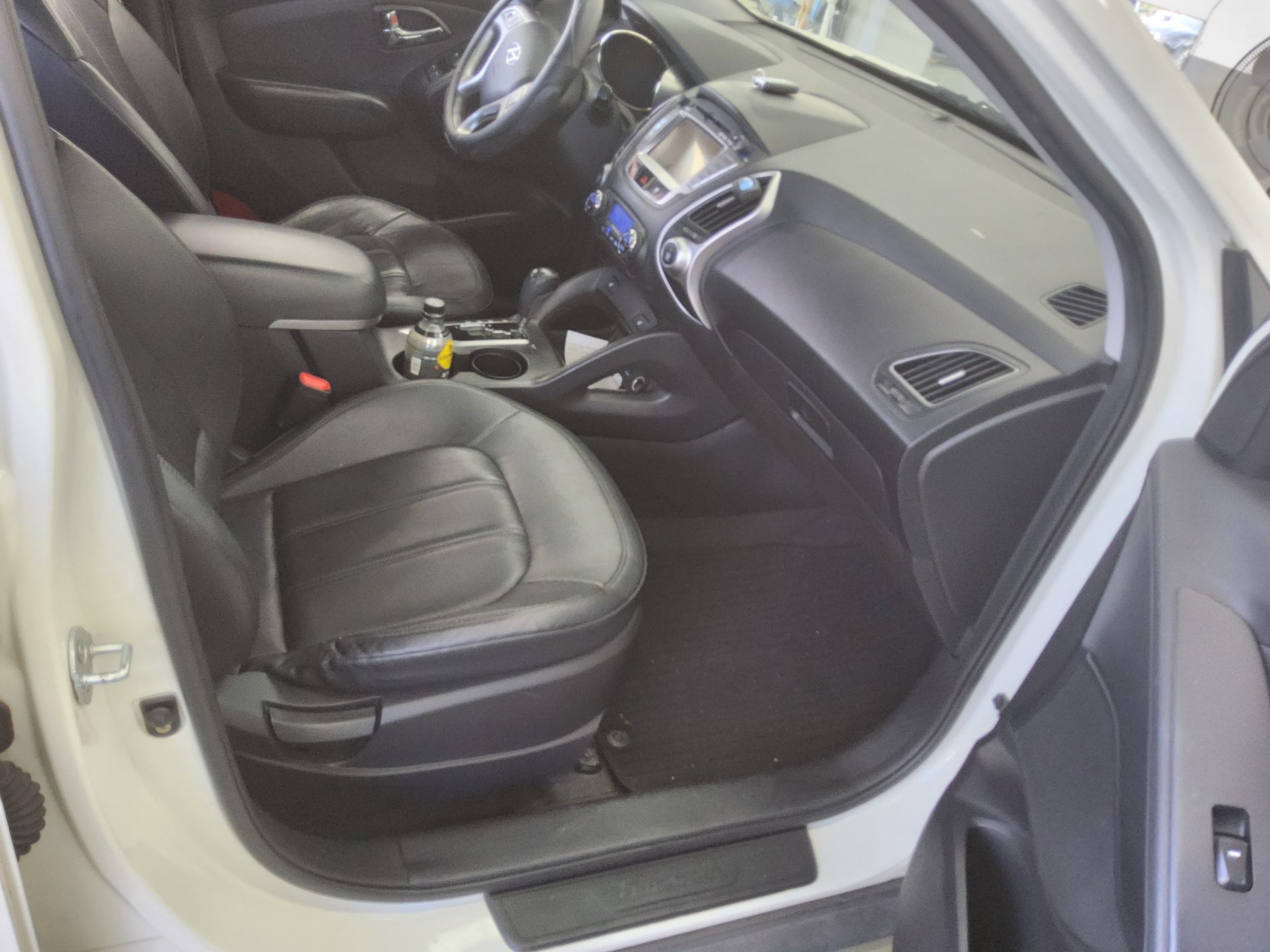 2012 - hyundai tucson