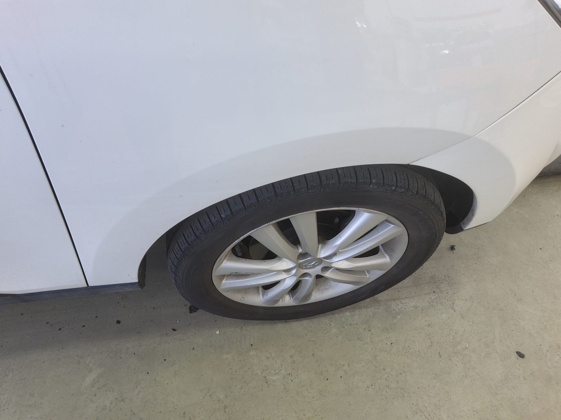 2012 - hyundai tucson