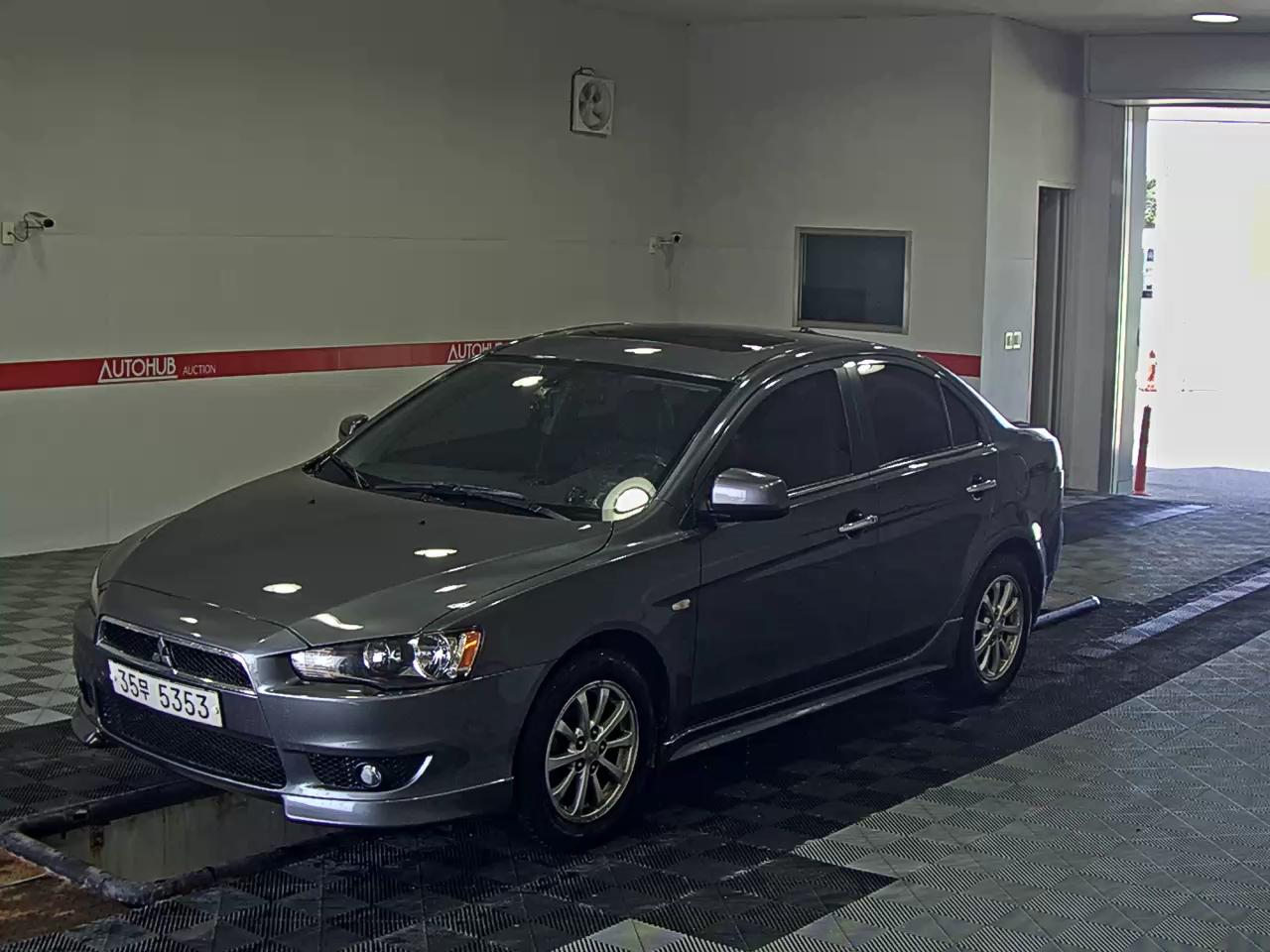 MITSUBISHI LANCER 2