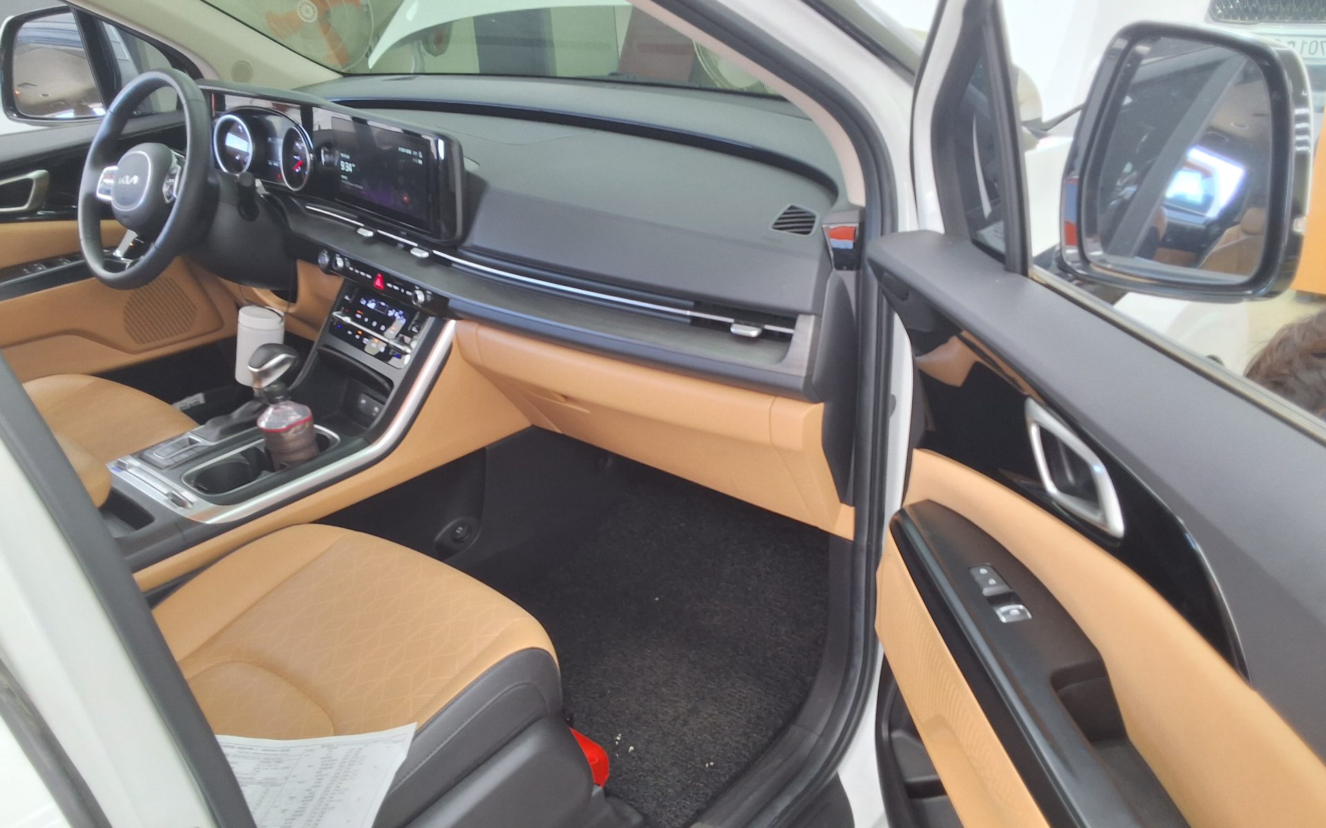 2023 - kia carnival