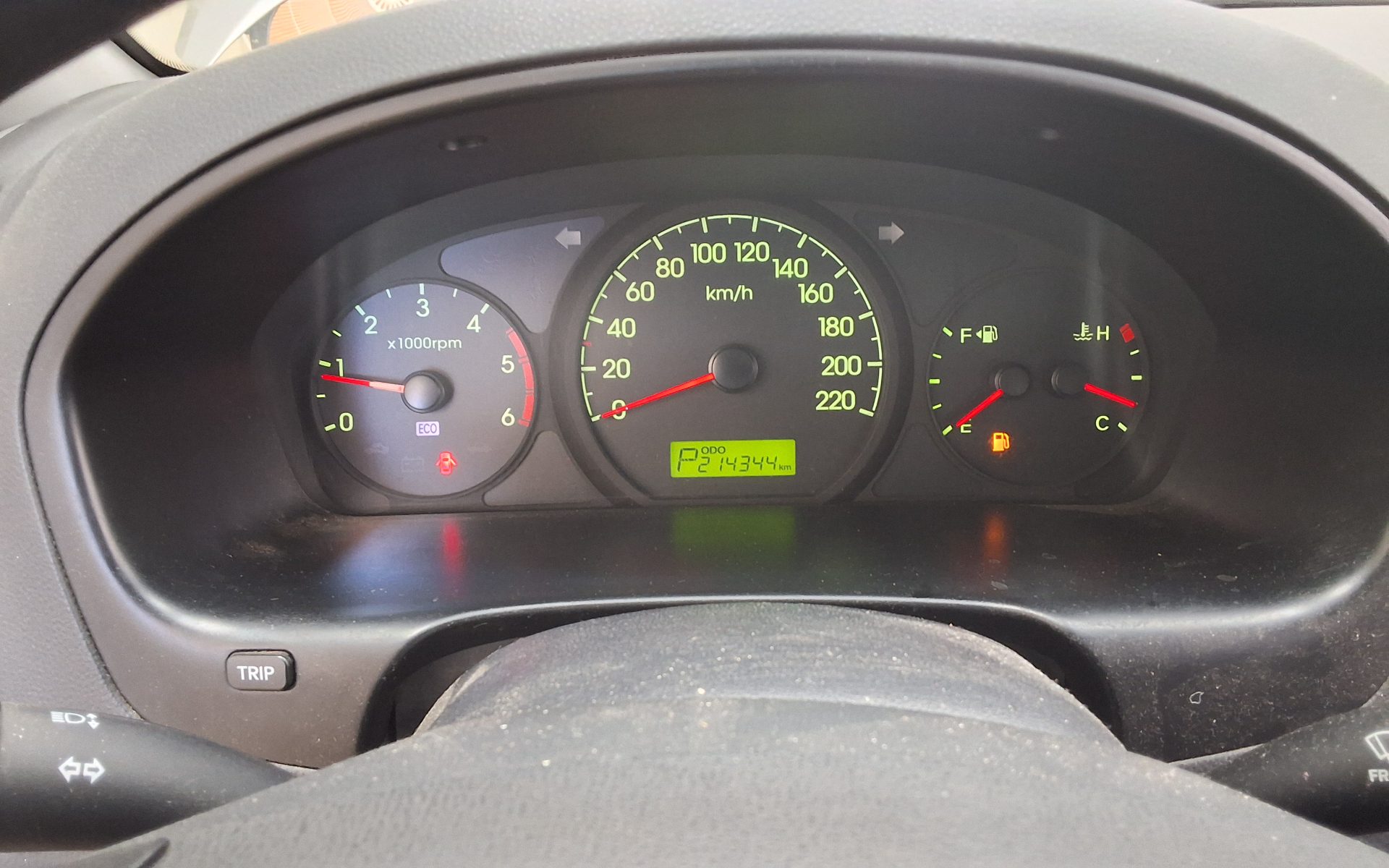 2014 - hyundai grand starex