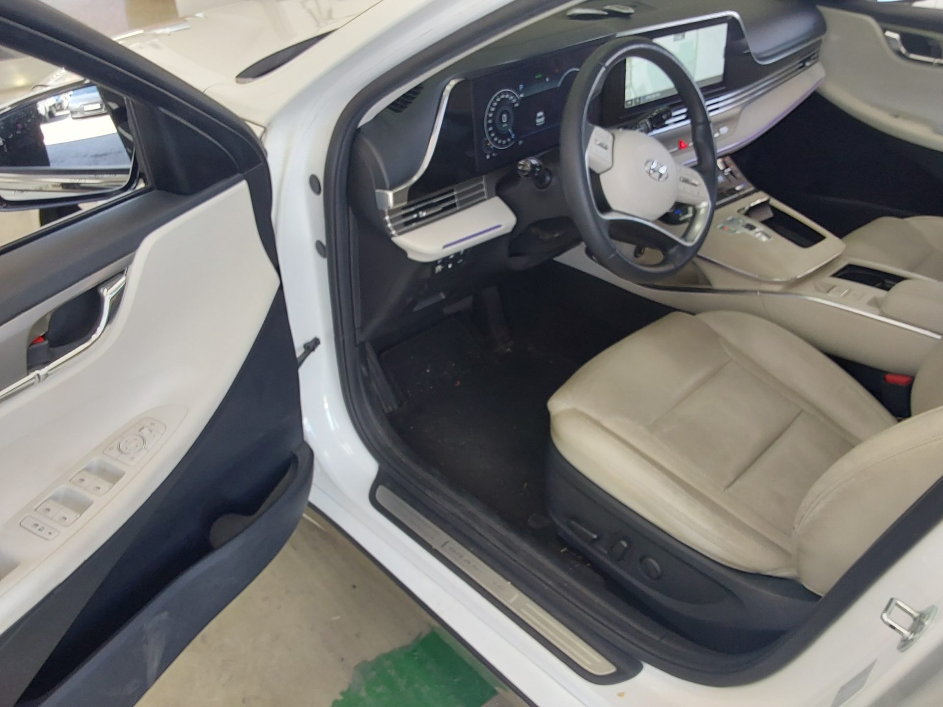 2022 - hyundai grandeur