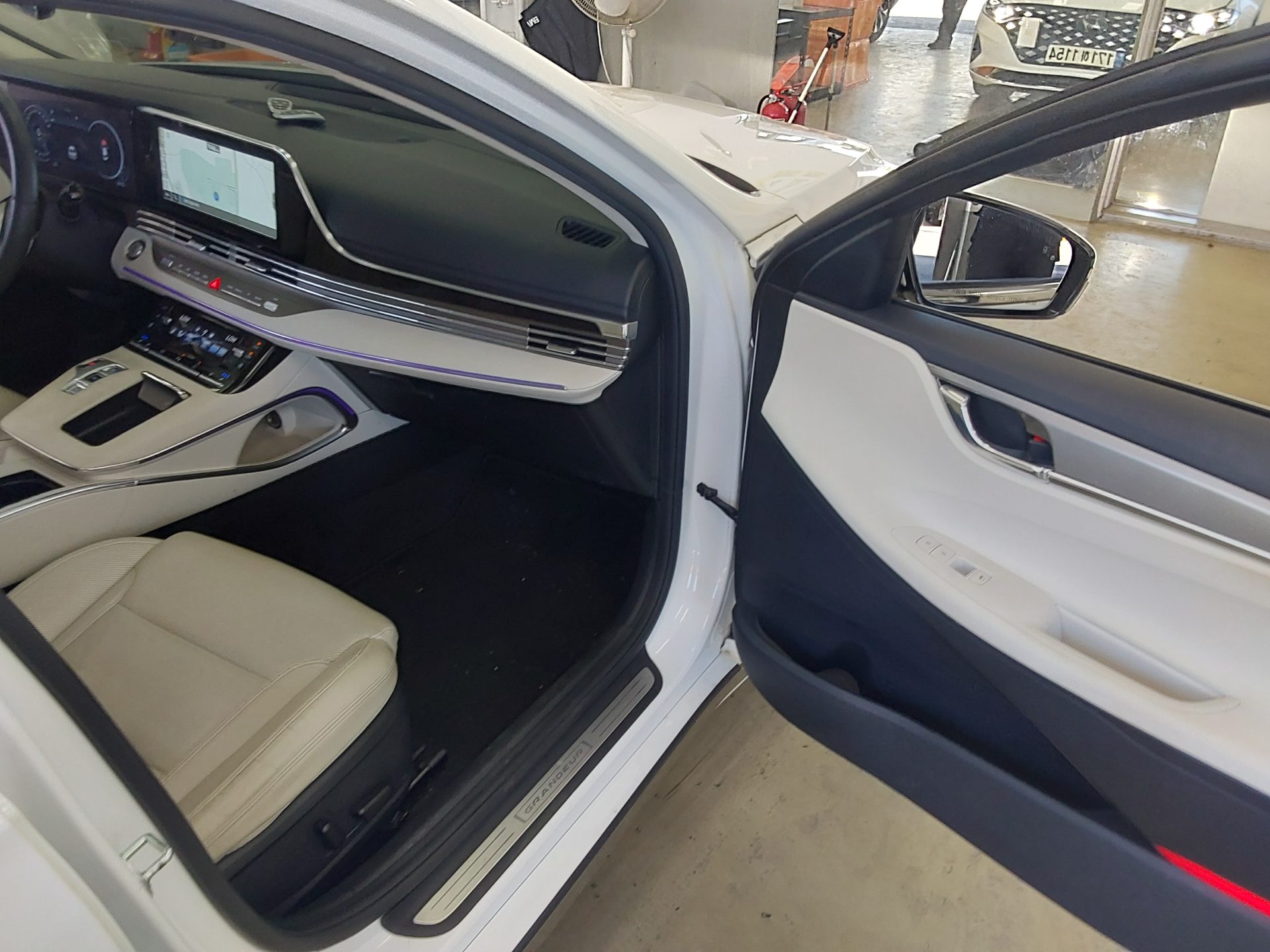 2022 - hyundai grandeur
