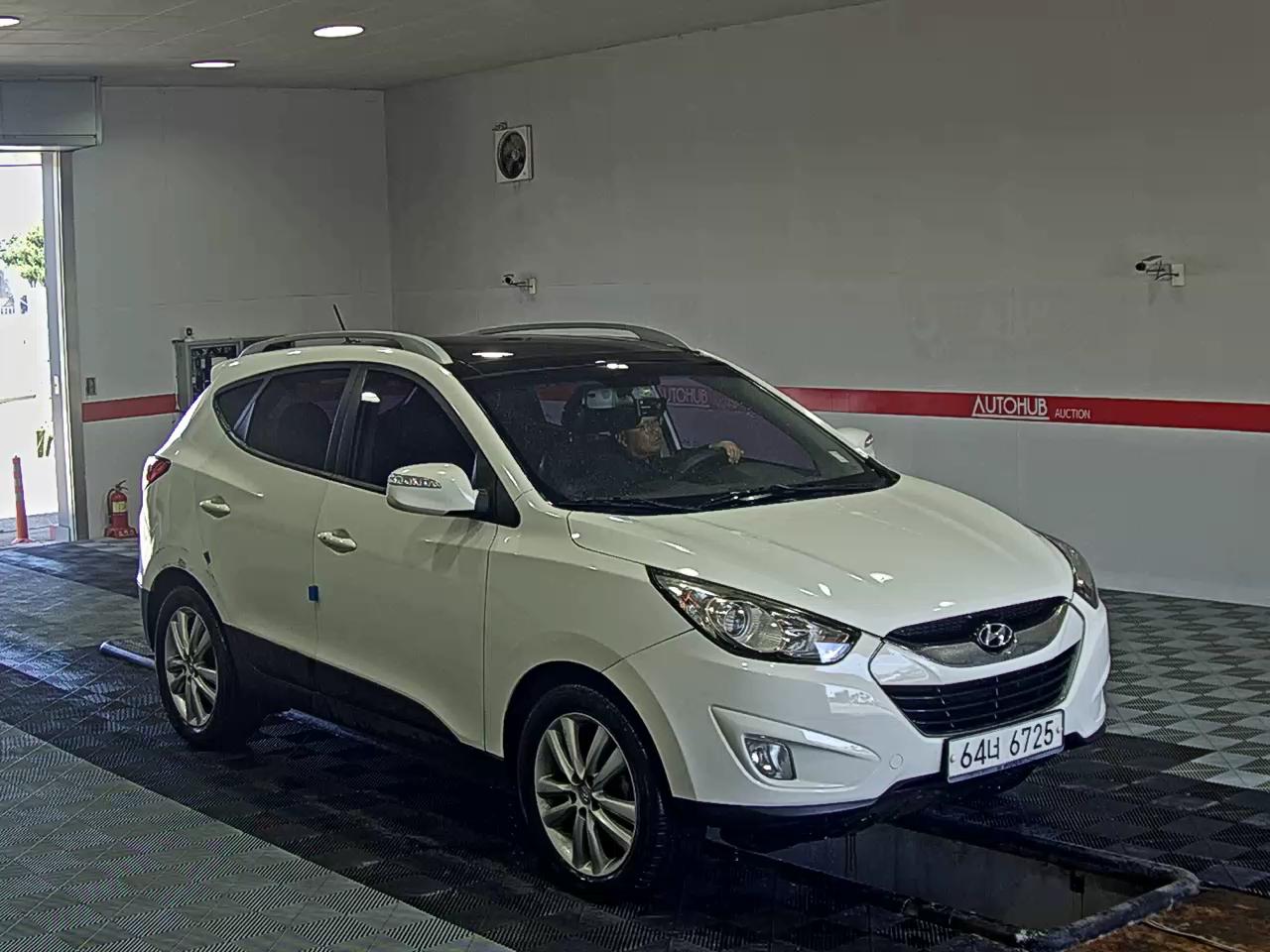 2012 - hyundai tucson