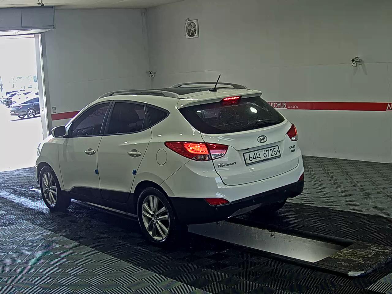 2012 - hyundai tucson