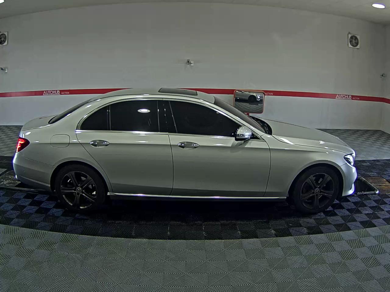 2017 - mercedes-benz e220d