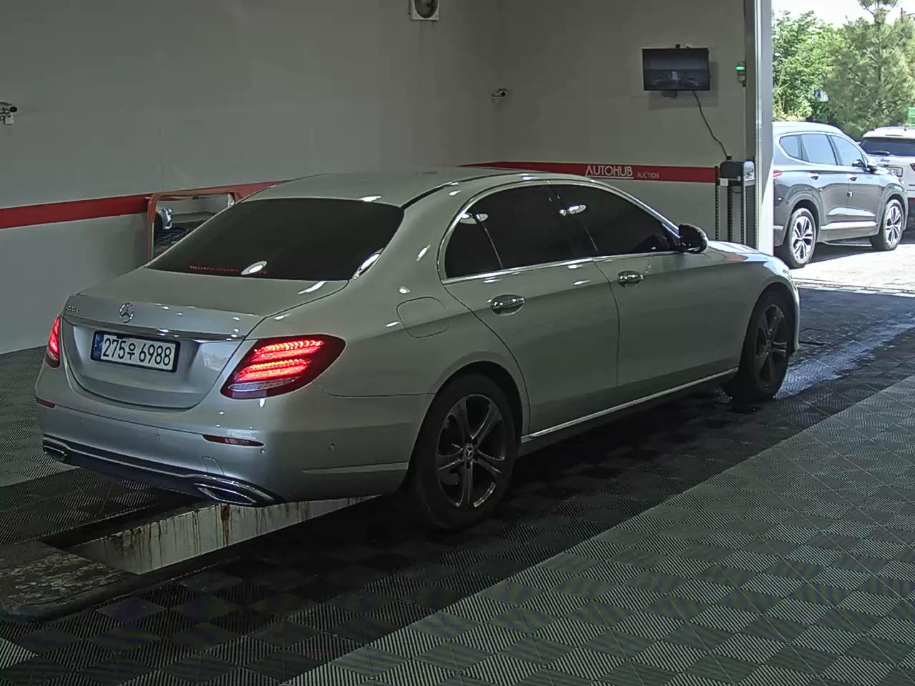 2017 - mercedes-benz e220d