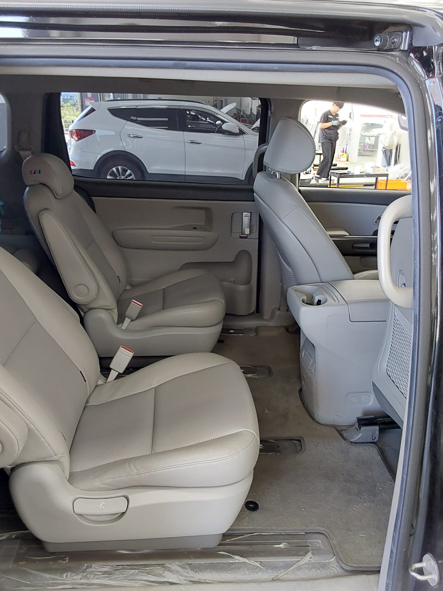 2020 - kia carnival