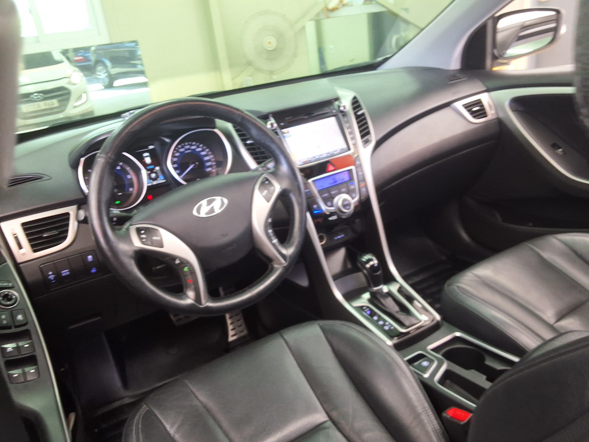 2014 - hyundai i30
