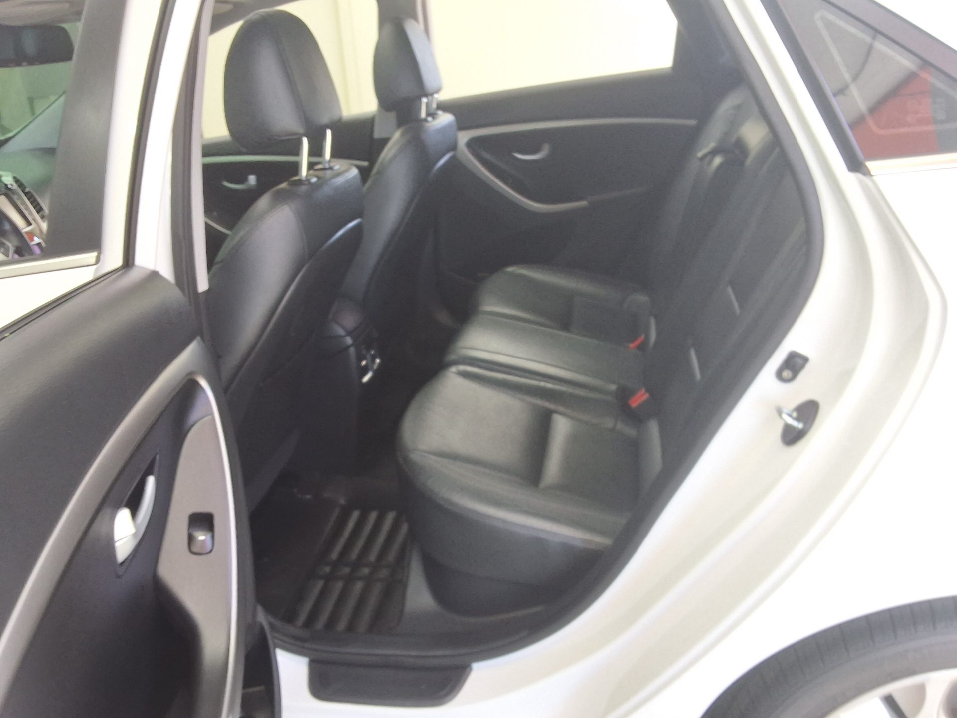 2014 - hyundai i30