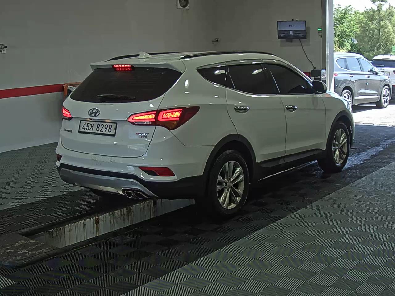 2017 - hyundai santa fe