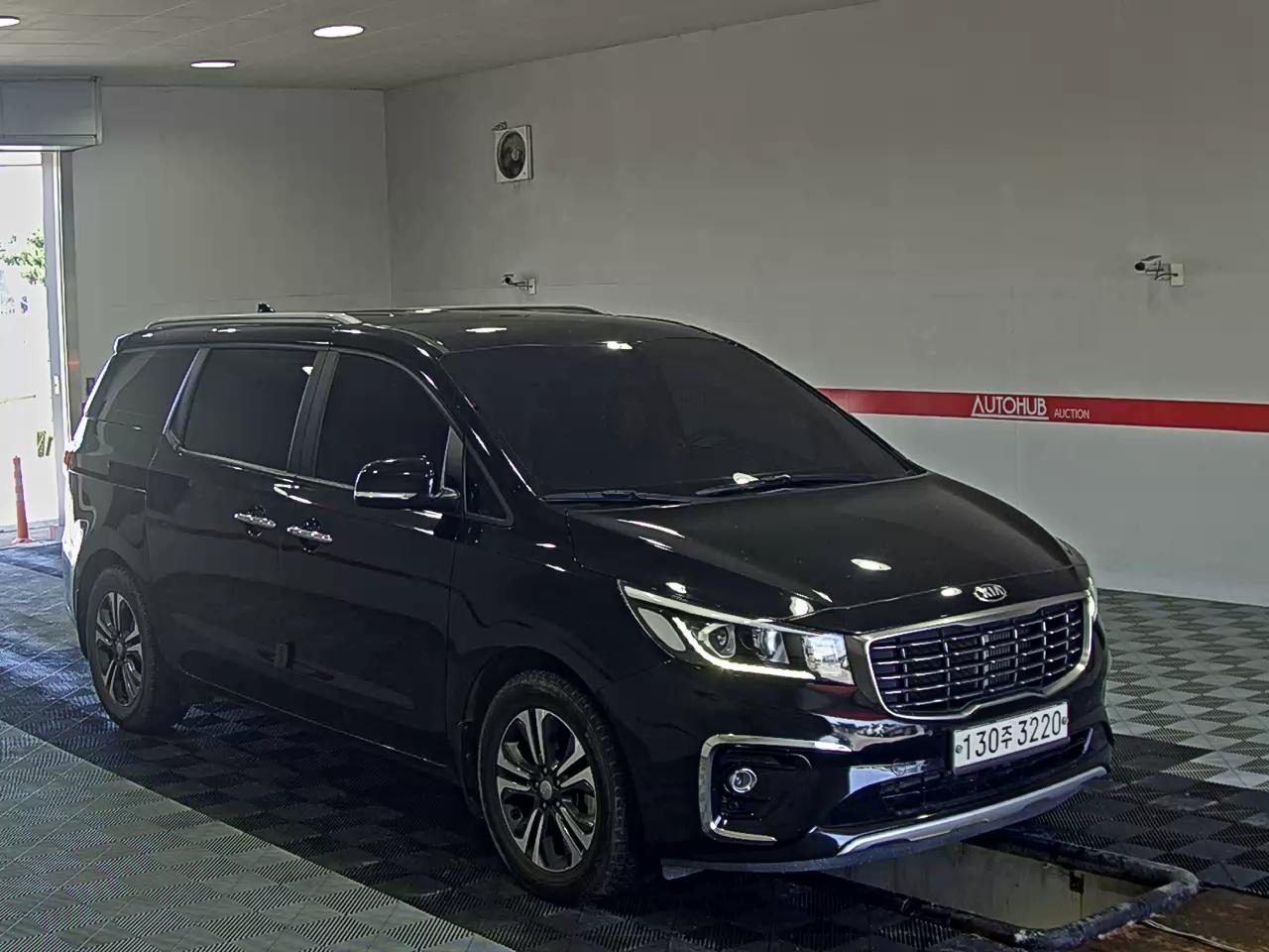 2020 - kia carnival