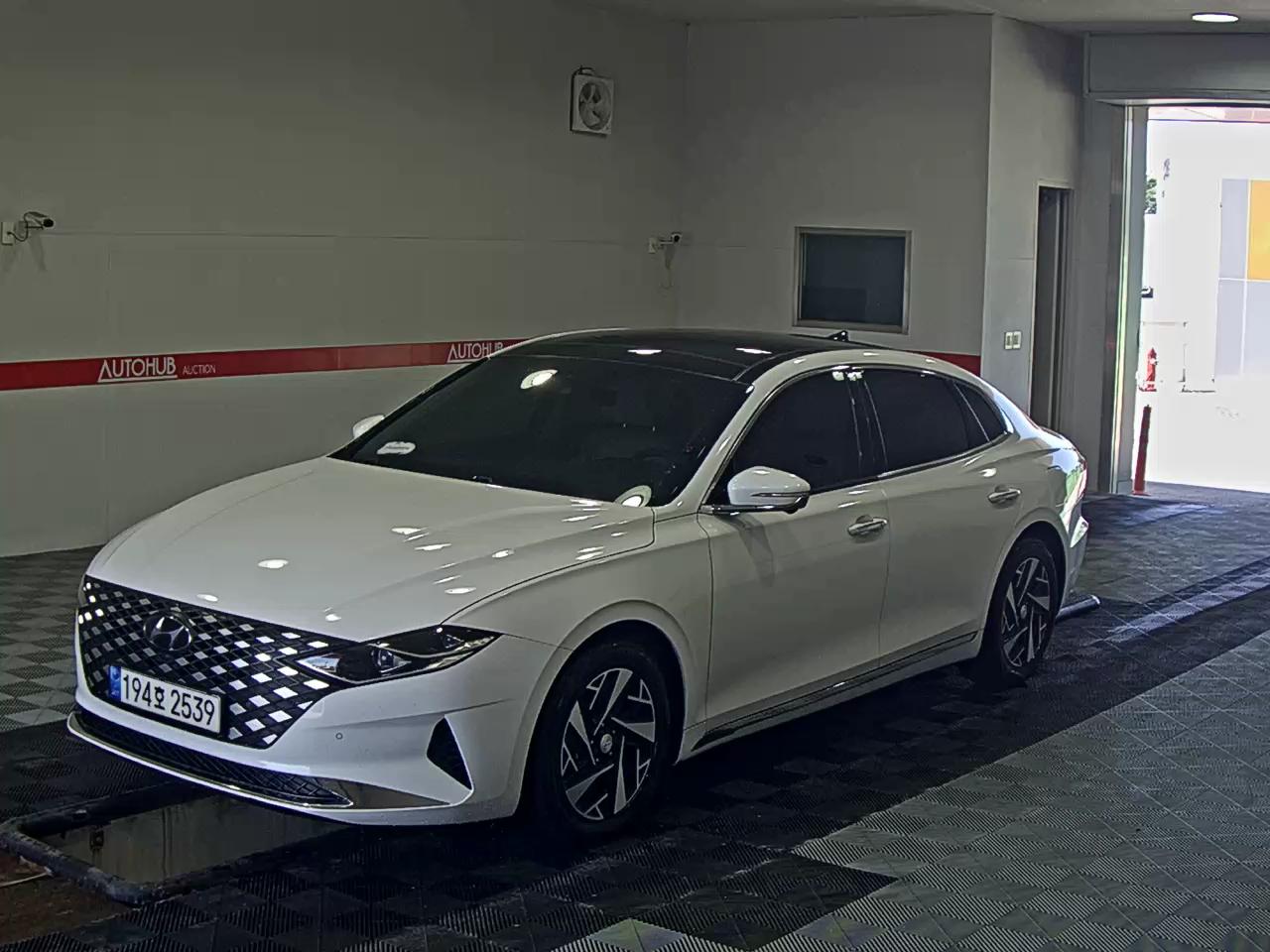 HYUNDAI GRANDEUR HEV