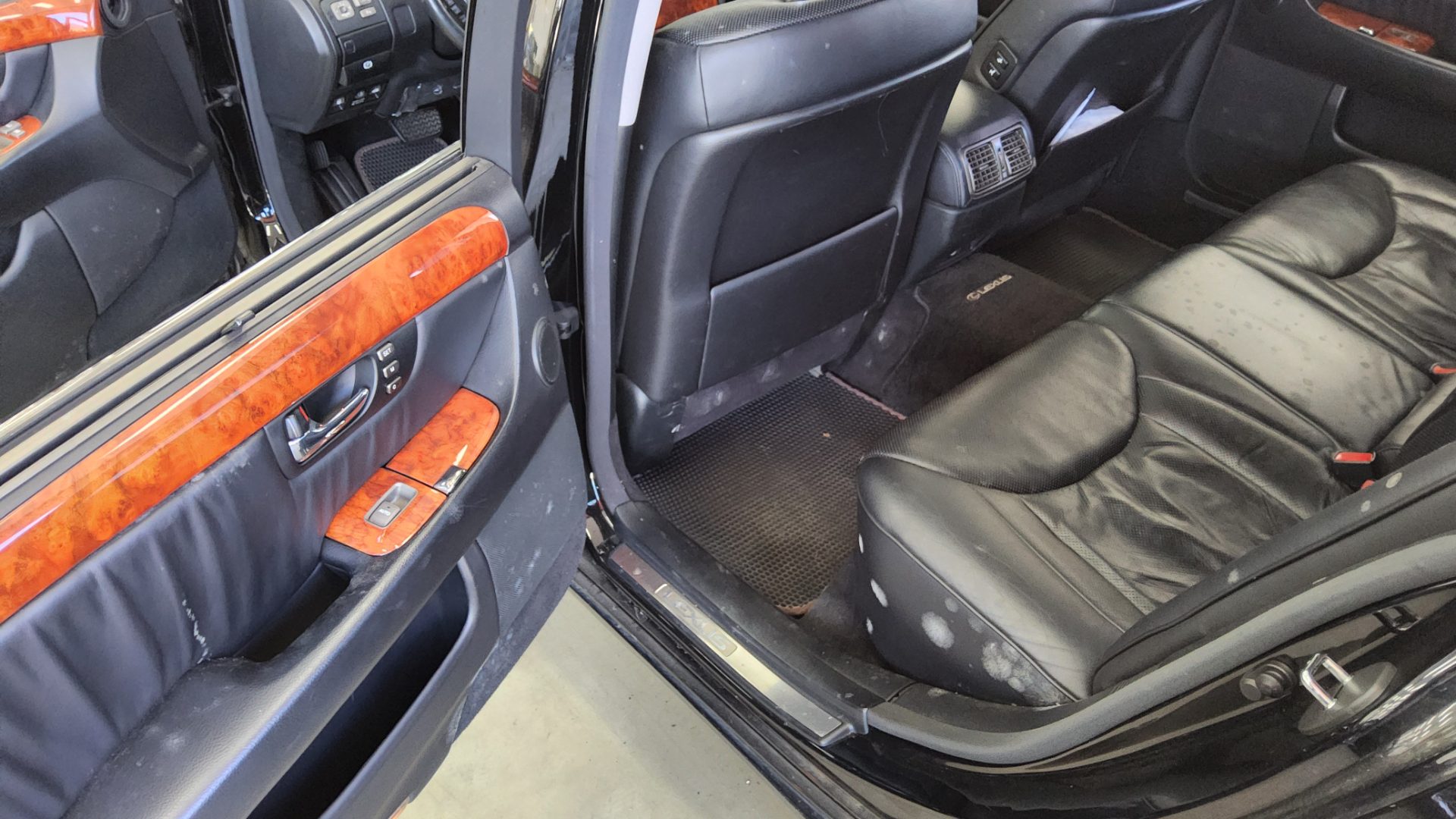 2004 - lexus ls