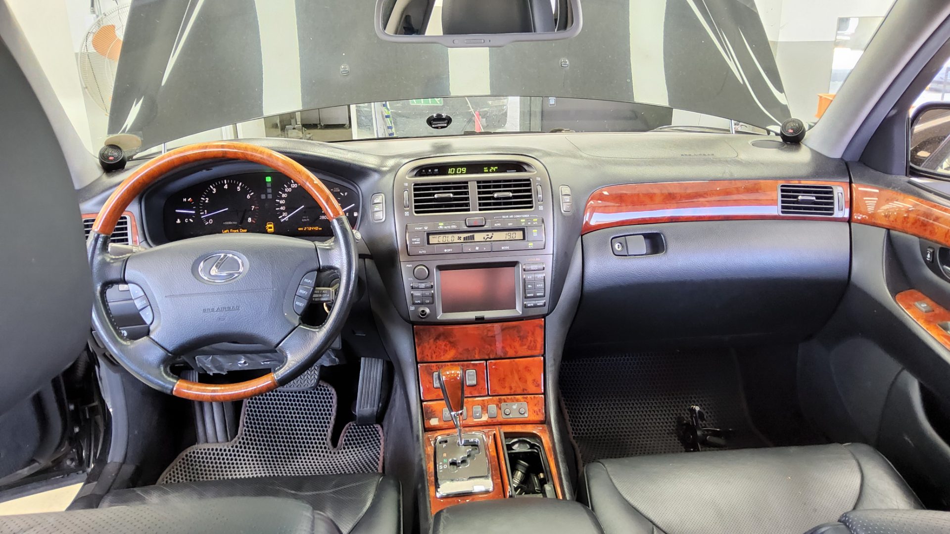 2004 - lexus ls