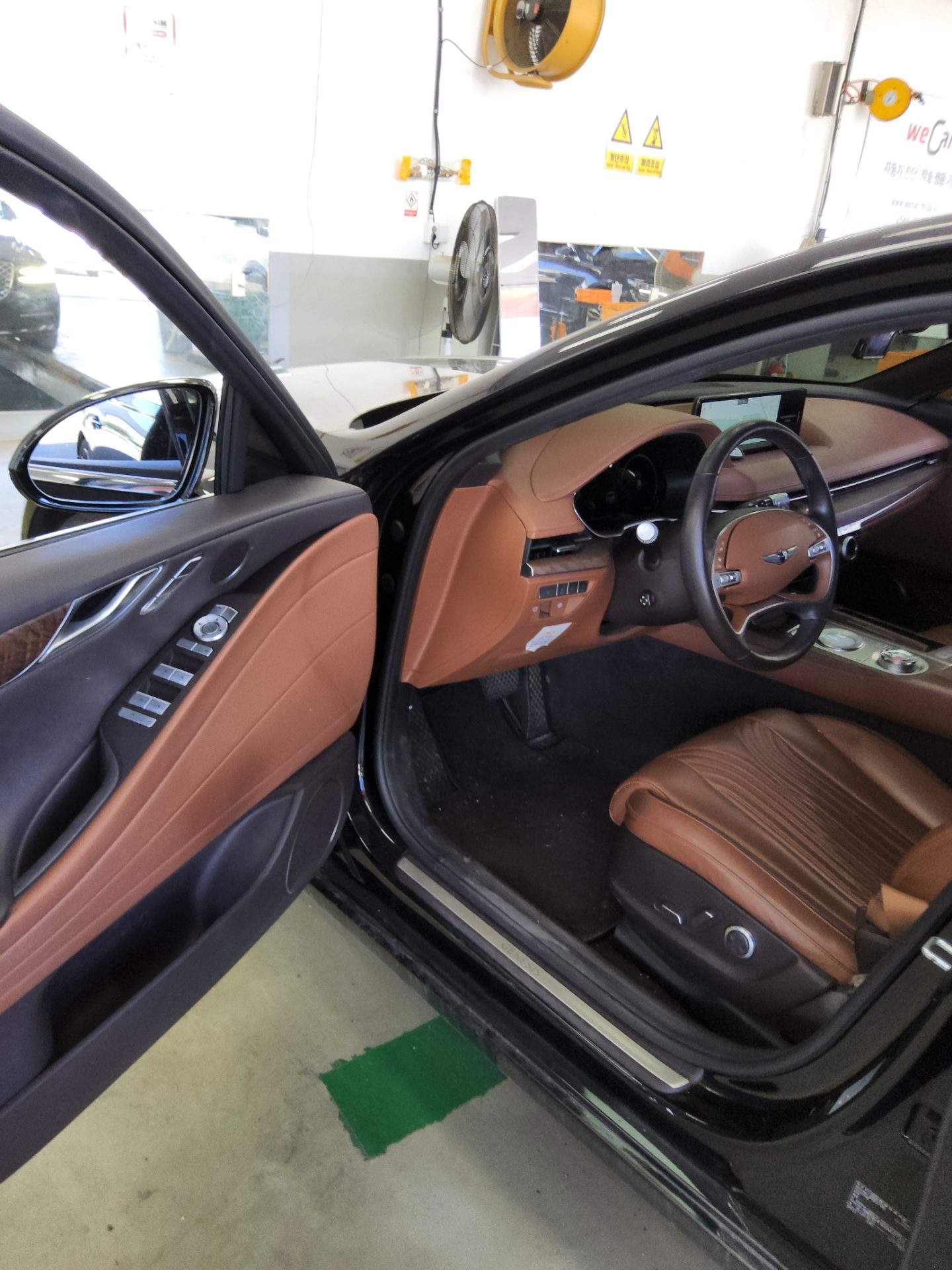 2021 - genesis g80
