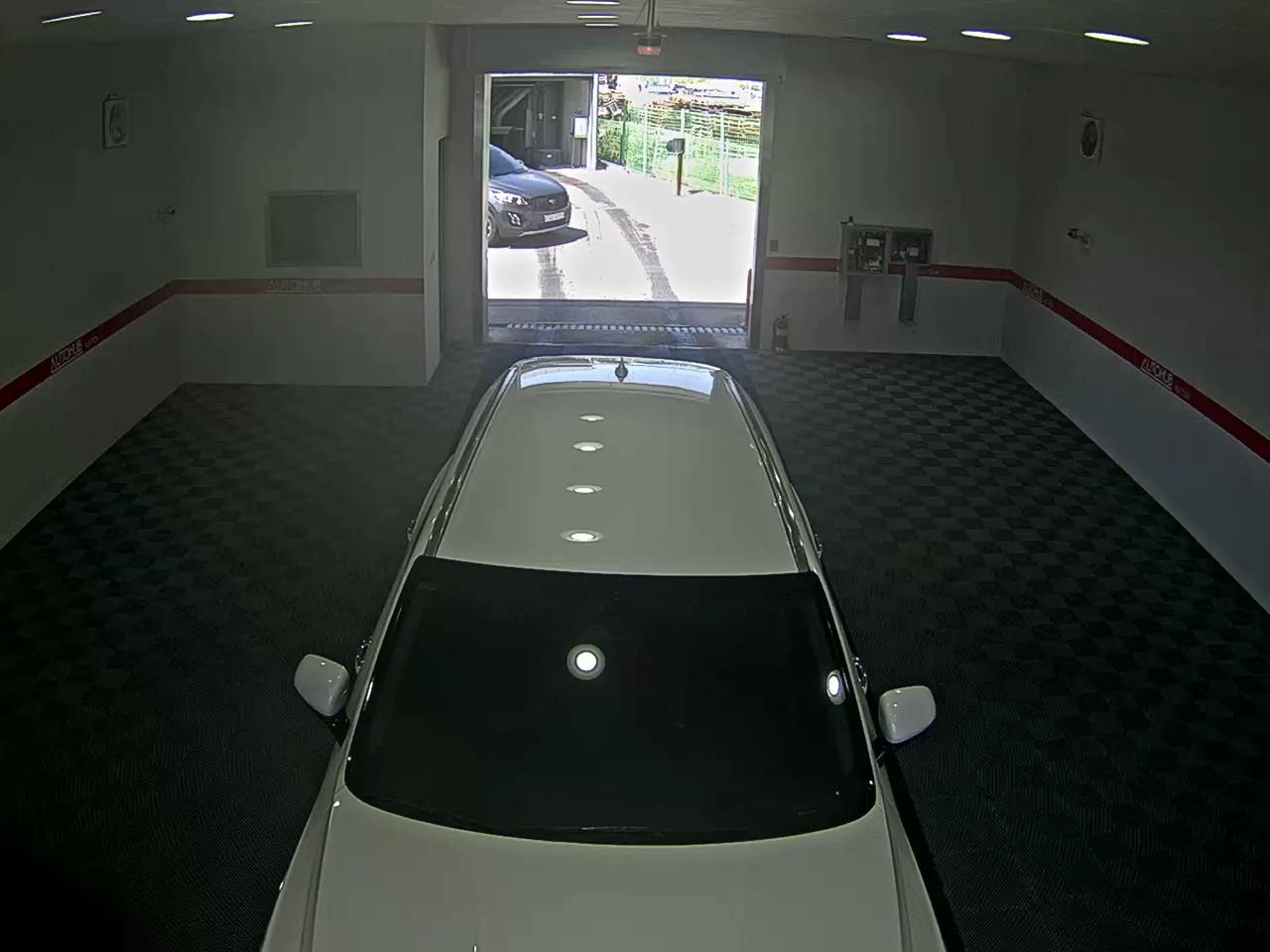 2021 - genesis gv80