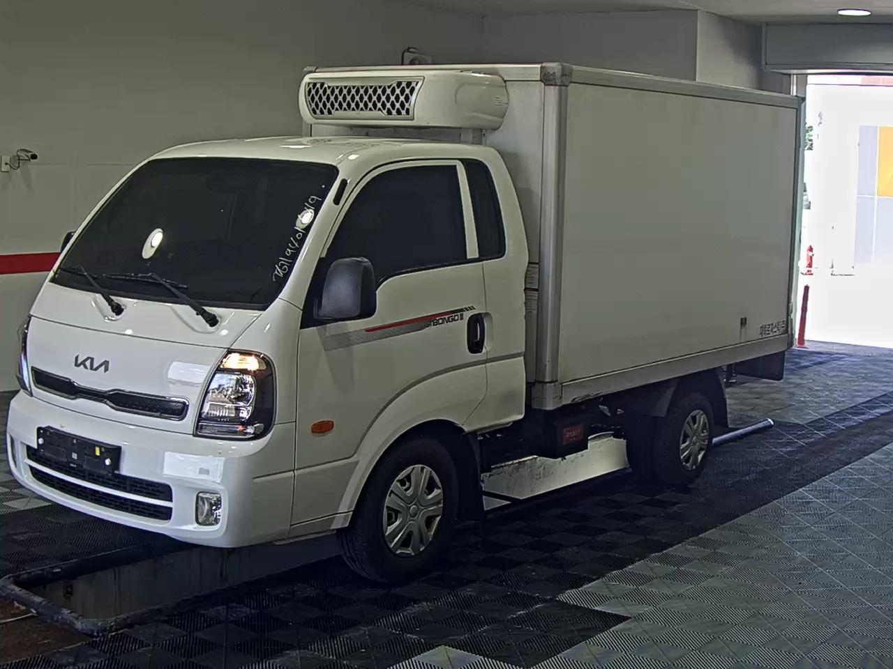 KIA BONGO III CARGO FREEZER BOX TRUCK STANDARD MODEL