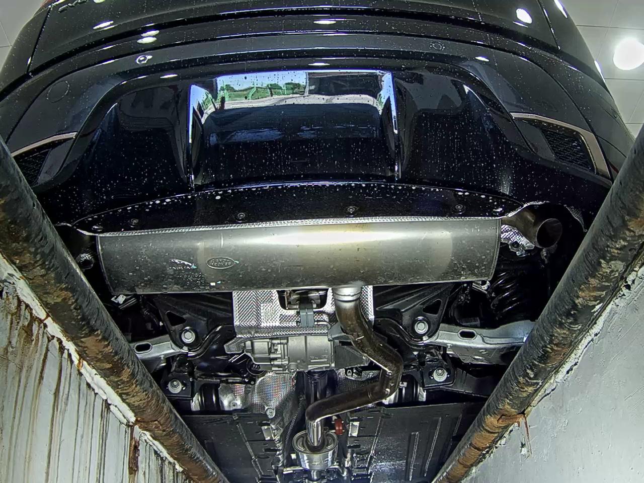 2025 - land rover range rover