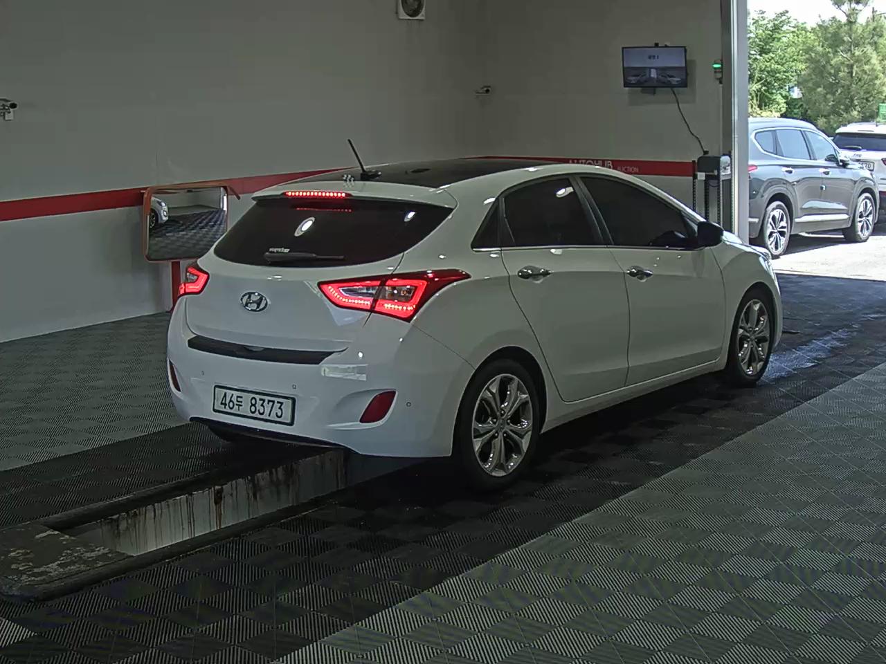 2014 - hyundai i30