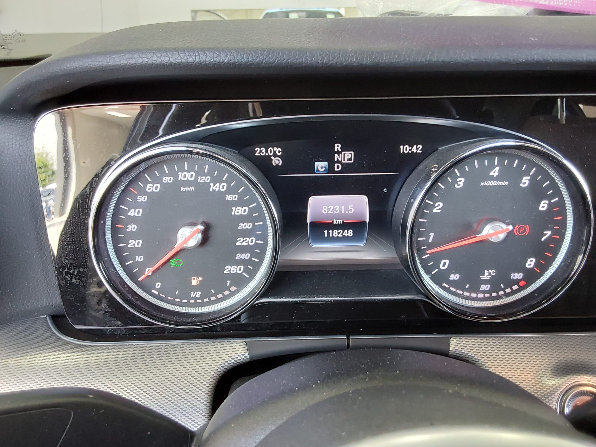 2019 - mercedes-benz e300