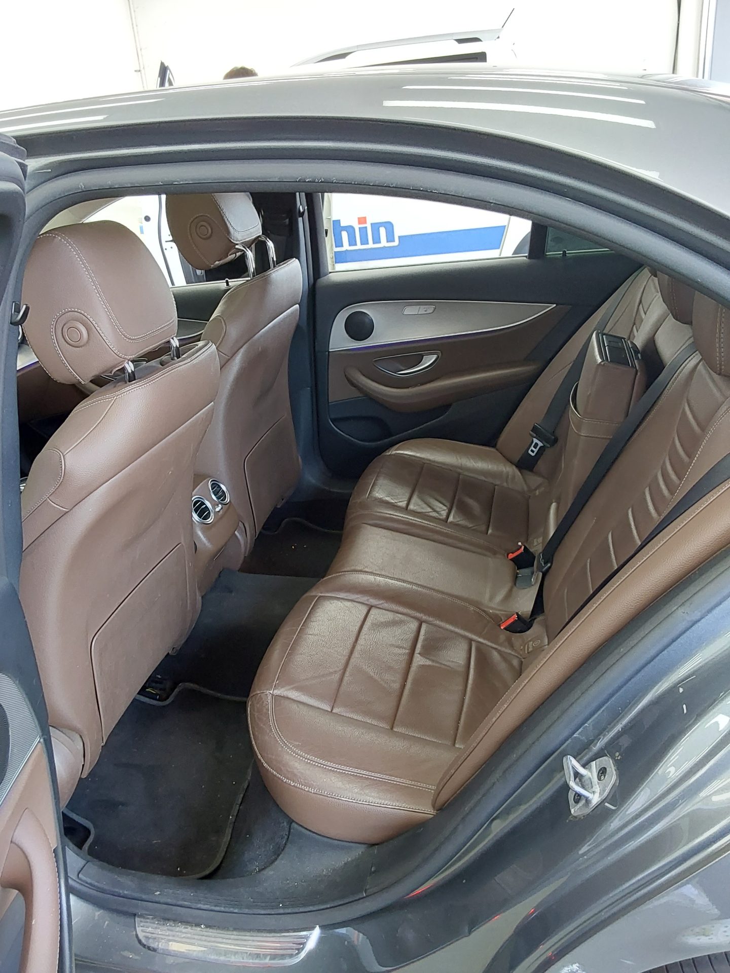2019 - mercedes-benz e300