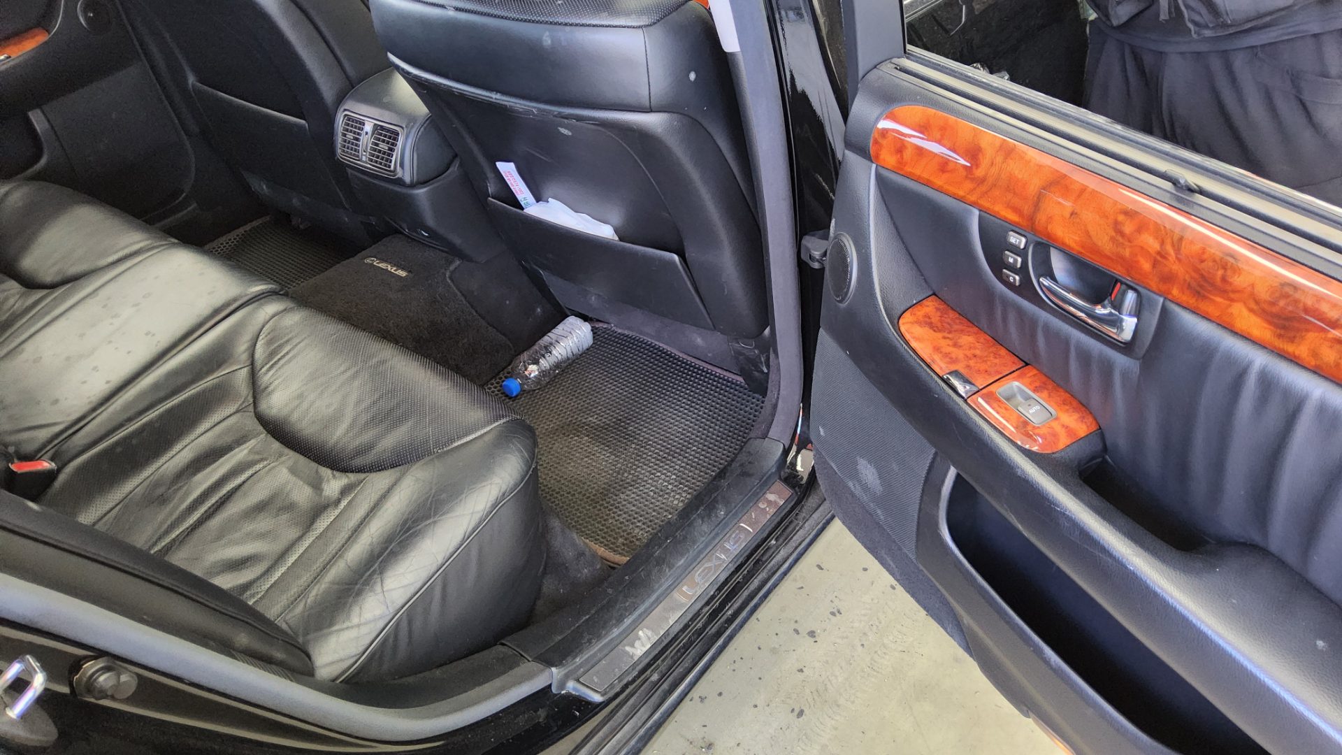 2004 - lexus ls