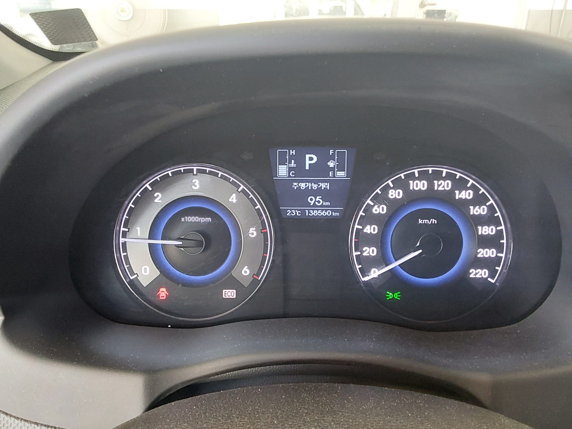 2016 - hyundai accent