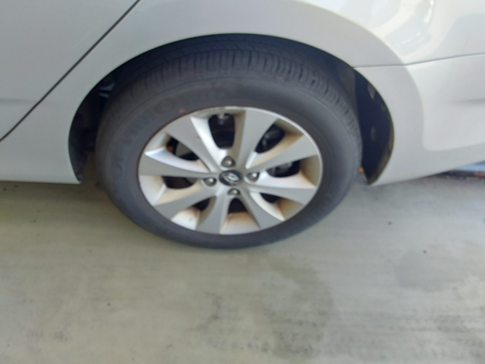 2016 - hyundai accent
